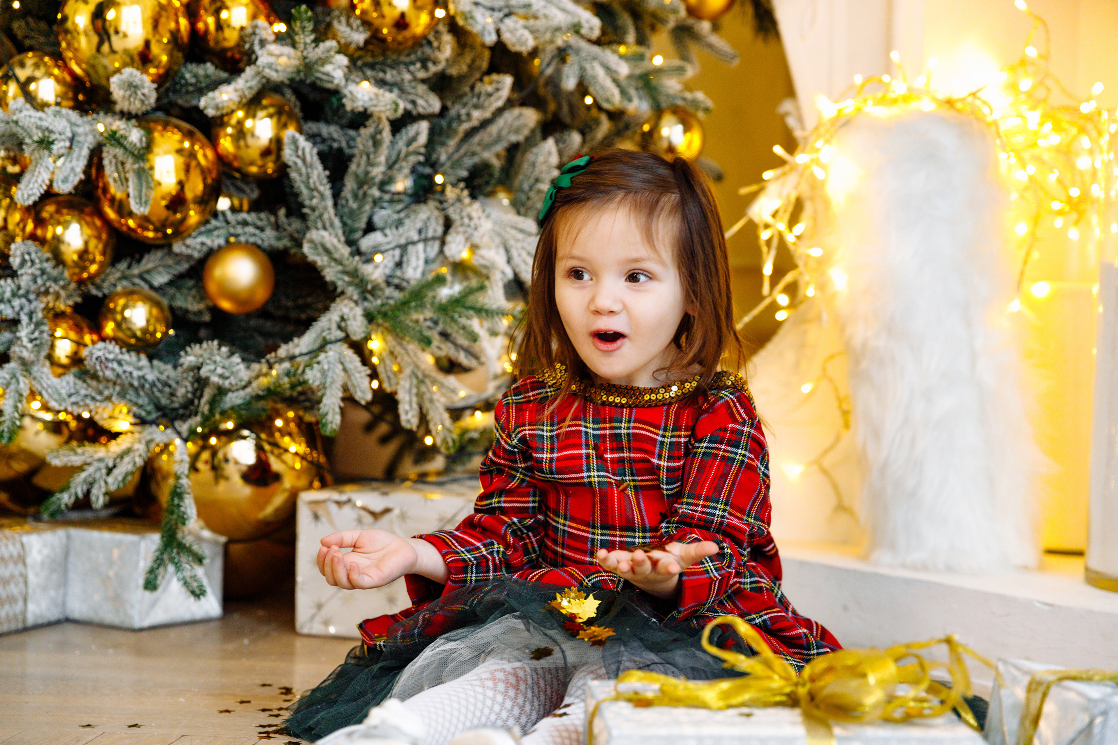 Новогодняя семейная фотосессия в студии Famous Сезар