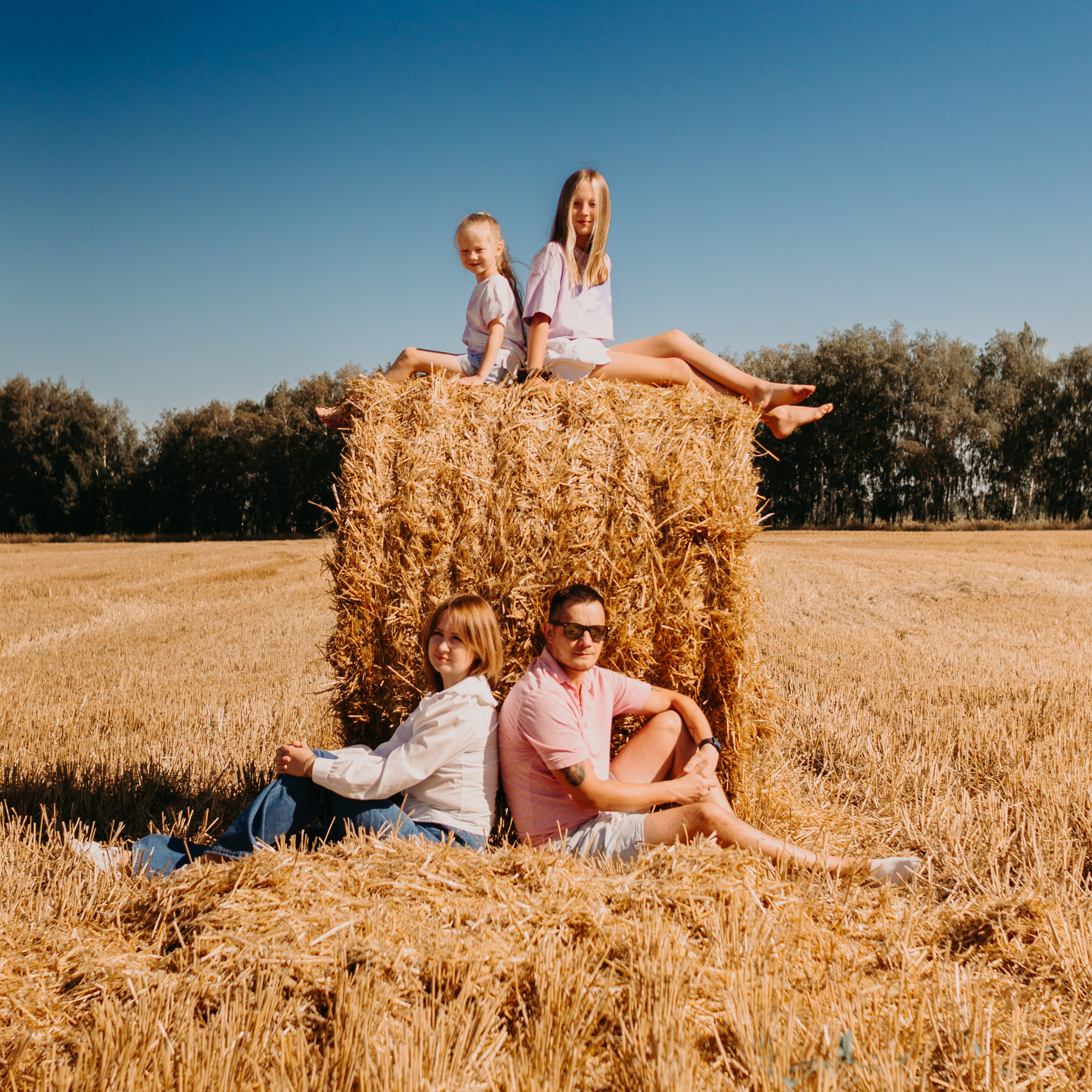 Вероника, Аделия, Эмилия и Радик. Семейный и LifeStyle фотограф в Жигулевске и Тольятти Рустам Ханмурзин
