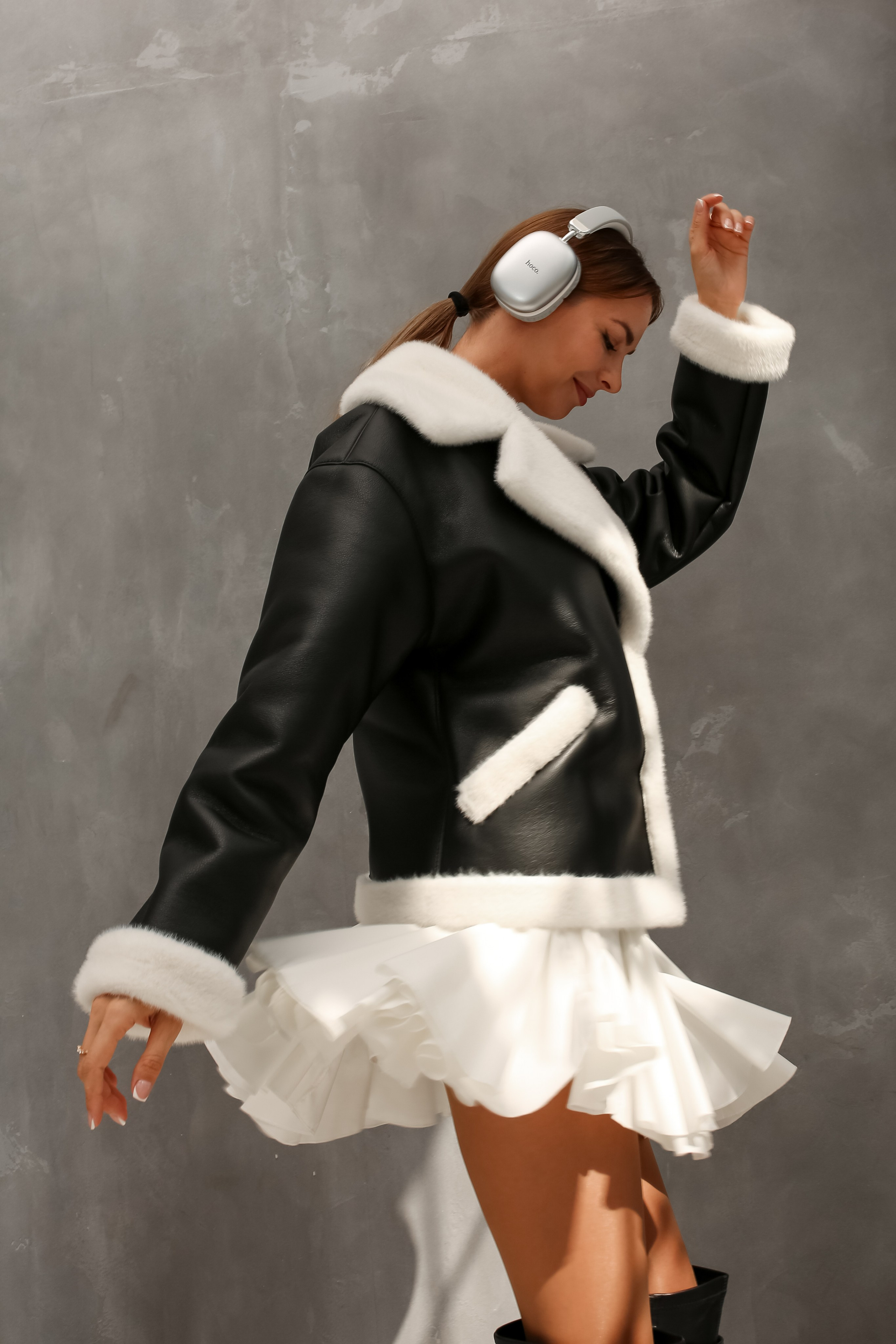 КАТАЛОГ ДЛЯ БРЕНДА ВЕРХНЕЙ ОДЕЖДЫ MISHKA. Бренд, контент фотограф в Волгограде Елена Даньшина