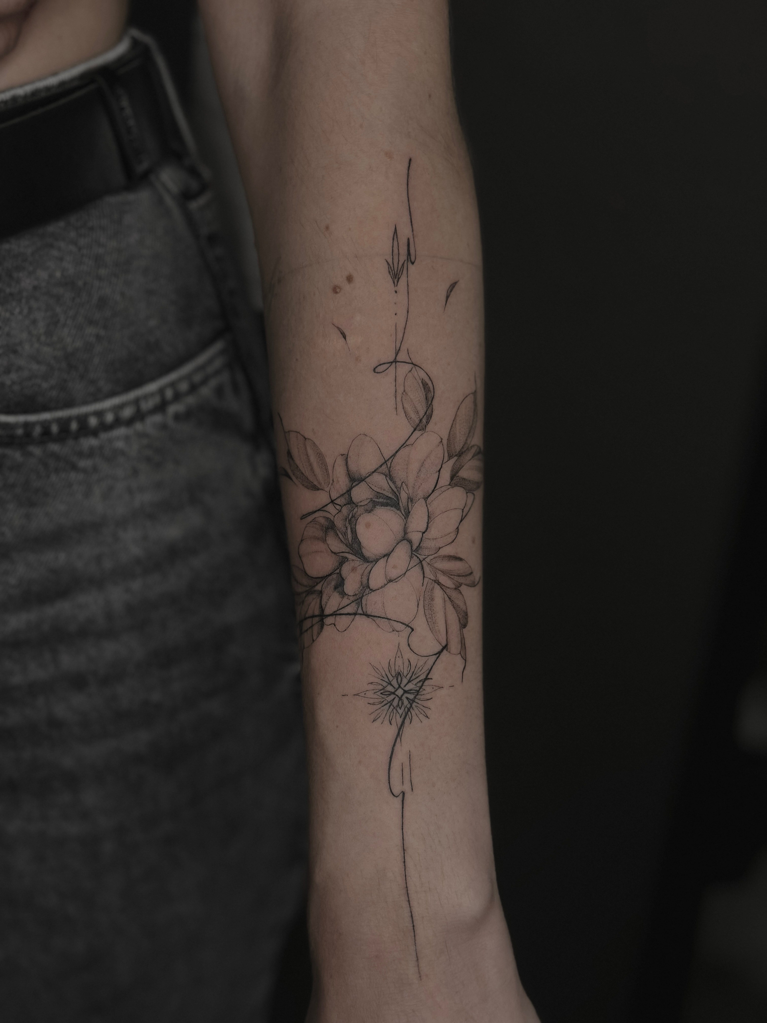 Сеанс тату. Тату мастер Новосибирск