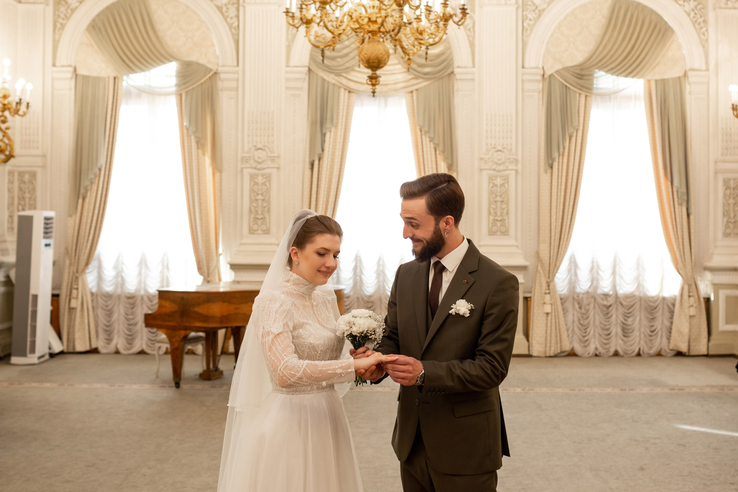 Свадебная фотопрогулка в Петербурге. Свадебный фотограф Кирилл Белый