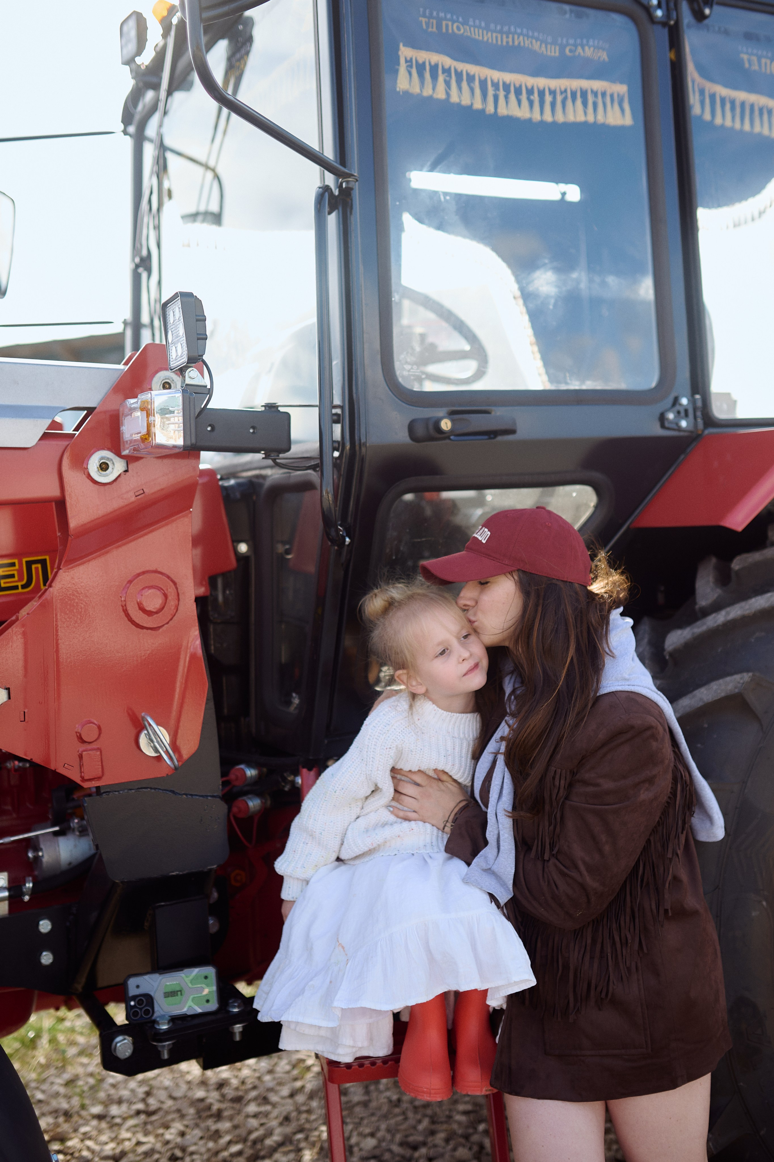 Кристина и Ариша на ферме. Семейный и свадебный lifestyle-фотограф в Москве Мария Петрова