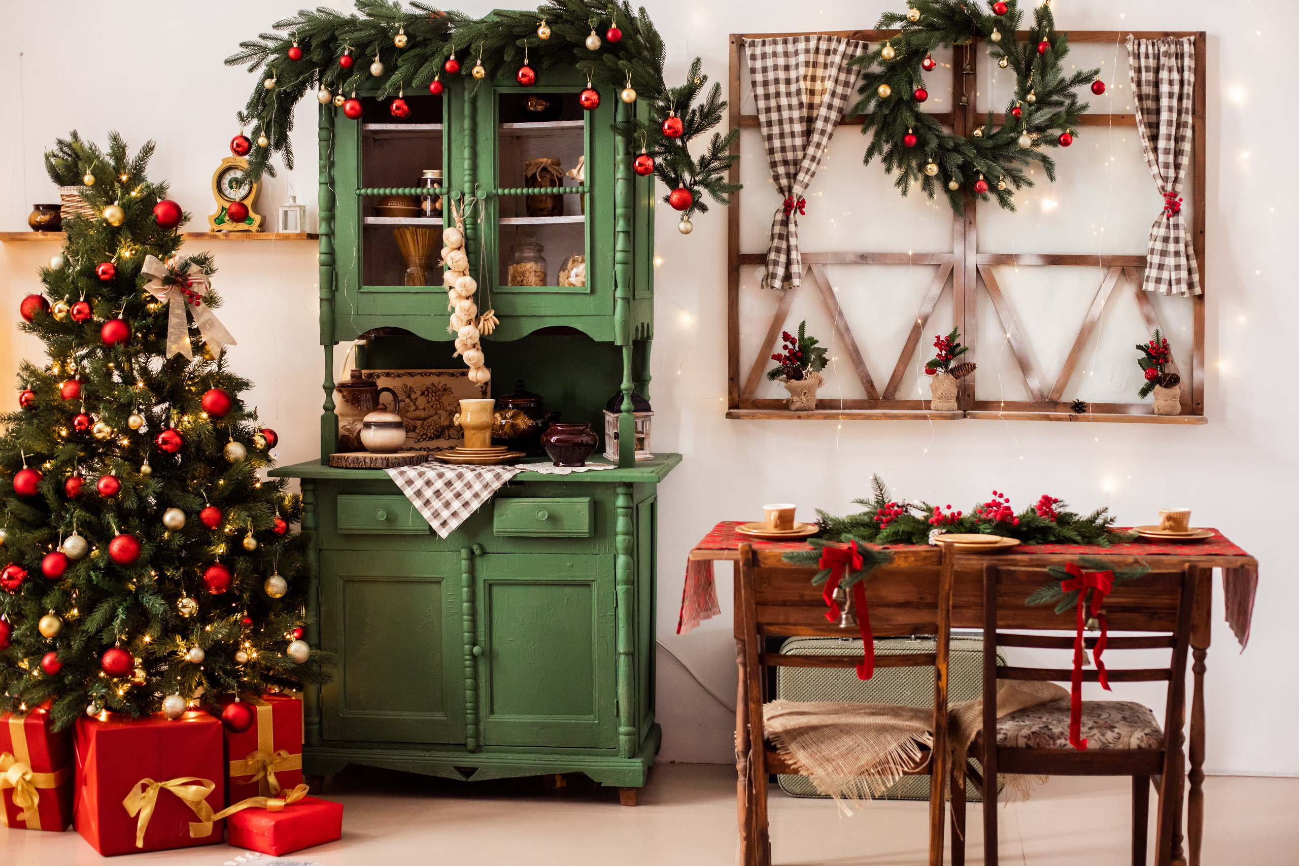 Фотостудии новый год 2025. Профессиональный фотограф Максим Романов в городе Хабаровске