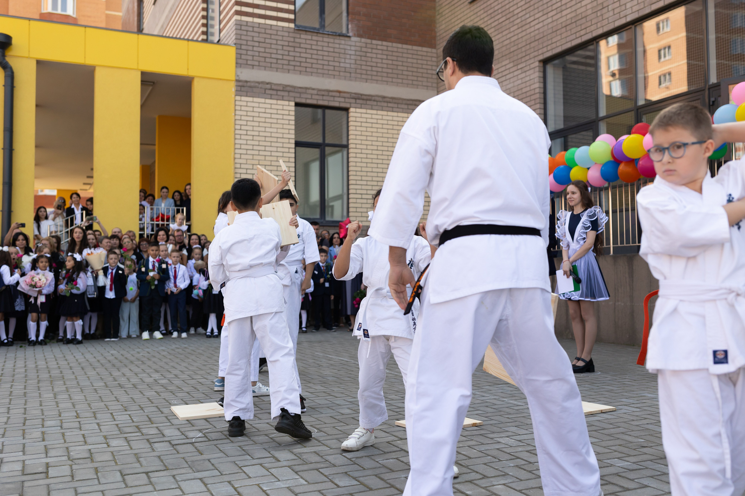 Линейка 1 сентября. Профессиональный Фотограф в Москве Андрей Славнов