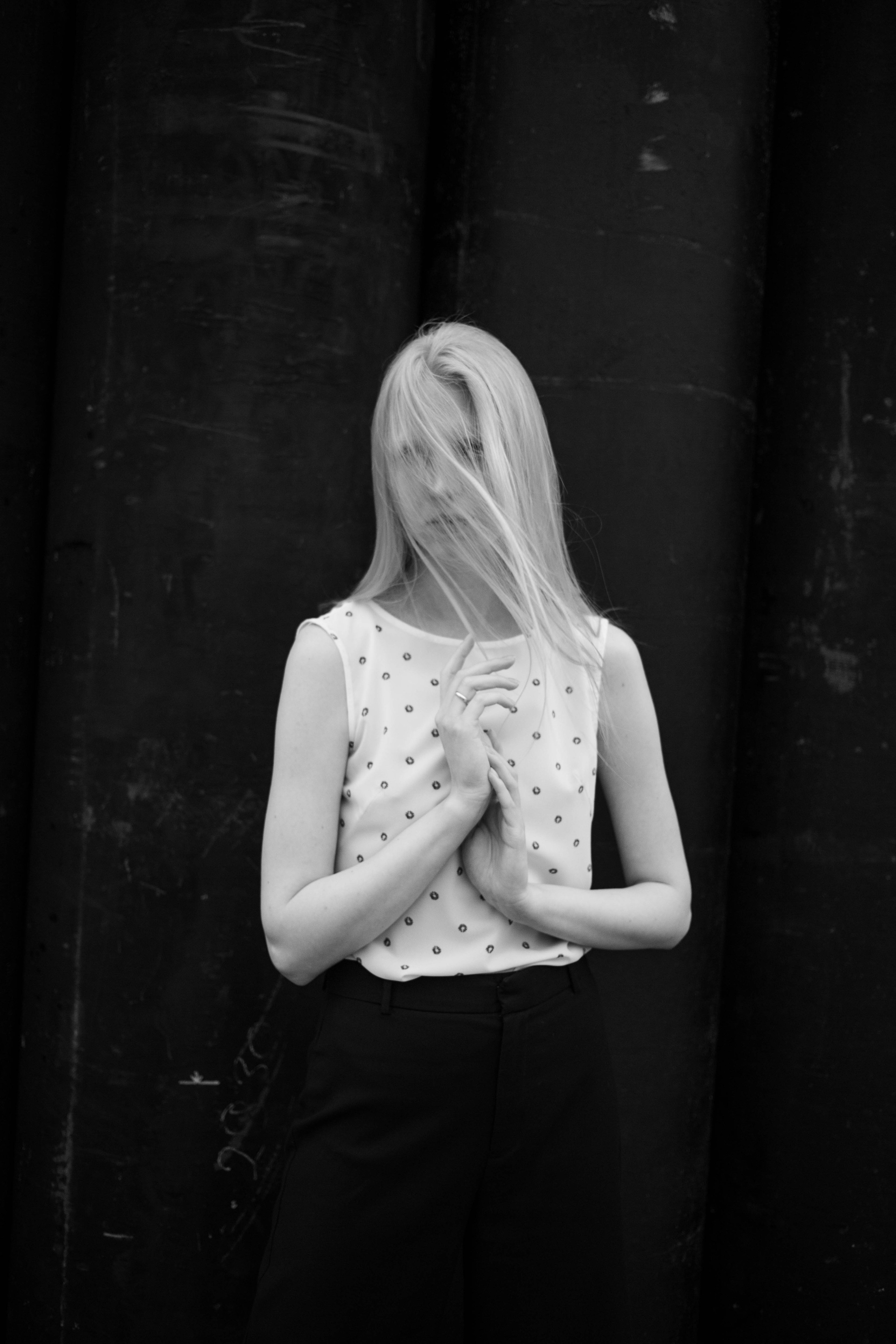 Kate. Street photo. VICTORIA SHU