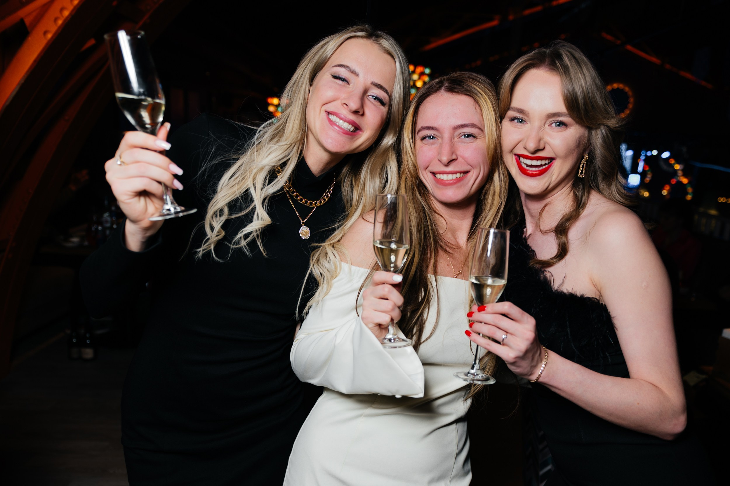 Новогодняя ночь 2024 в ресторане Чайхона ВО. Коммерческий фотограф в Санкт-Петербурге Анна Кобзарь