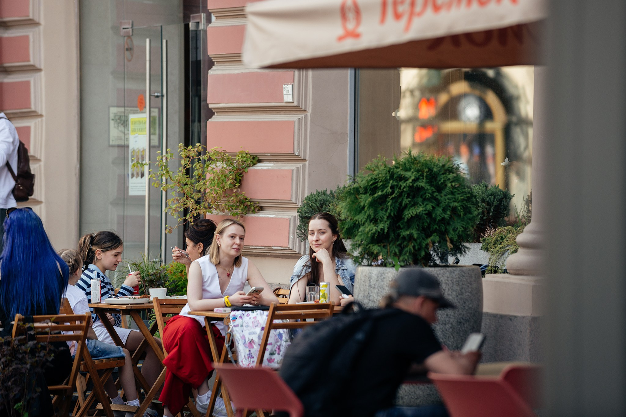 Уличная съёмка. Петроградка. Май 26. Репортажный фотограф в Санкт-Петербурге Анастасия Клёпова