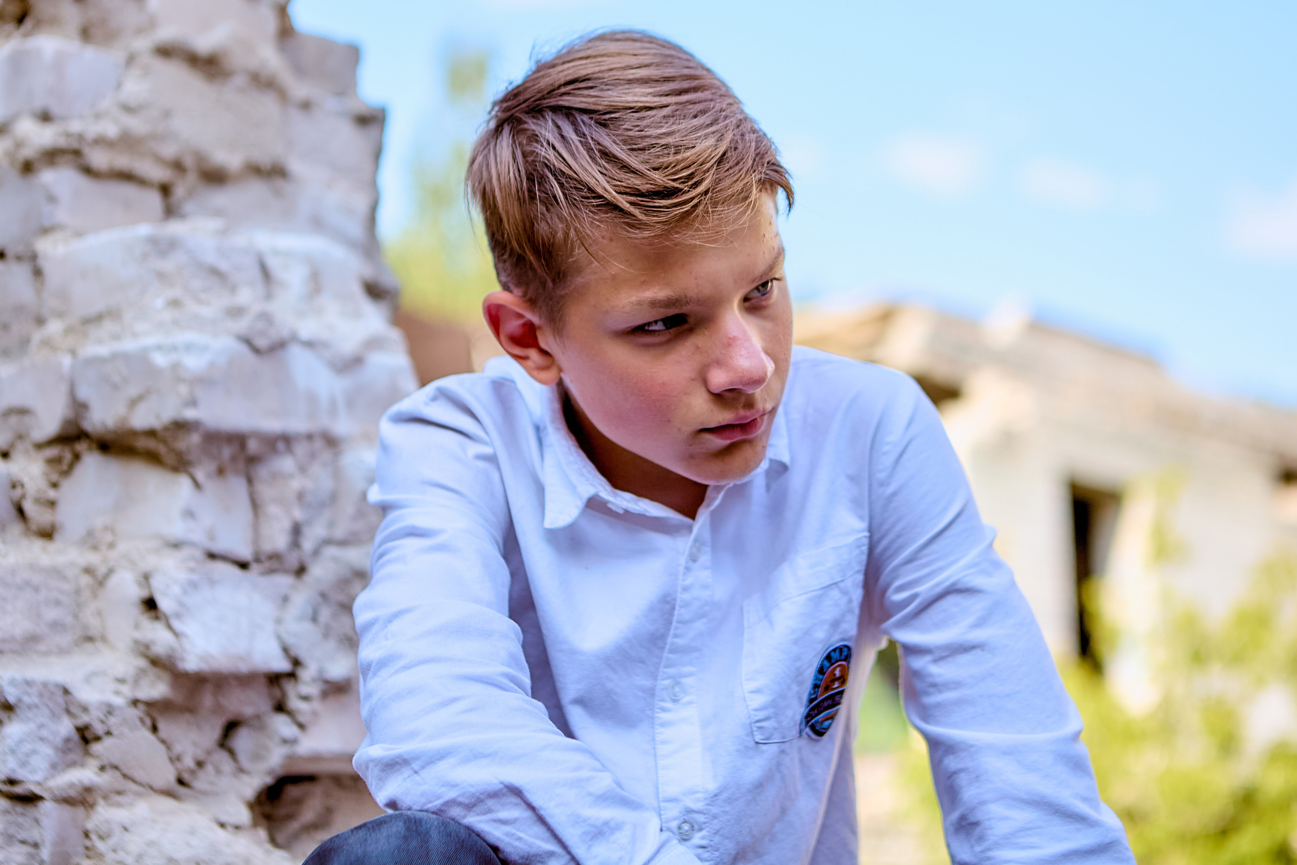 Неординарный подход к портрету Заброшенное здание