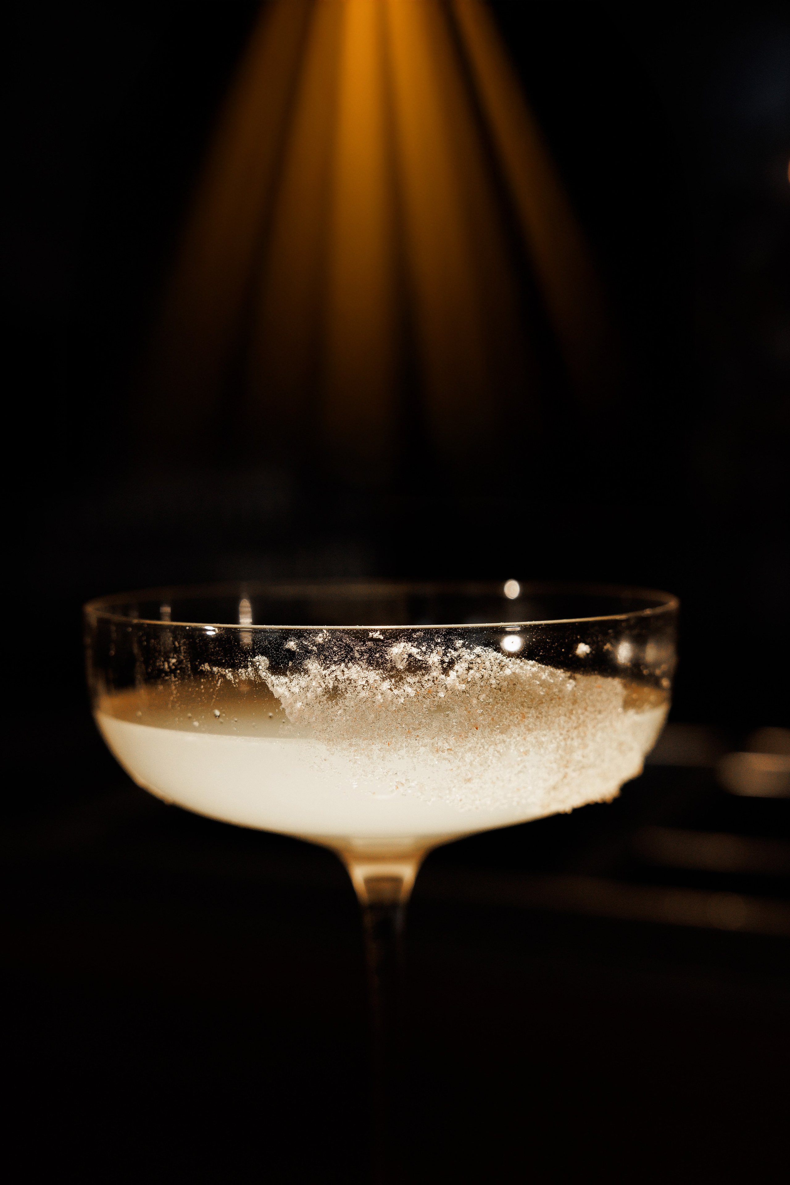 Свадебная серия в баре. Свадебный и семейный фотограф  во Владивостоке Ольга Украинец