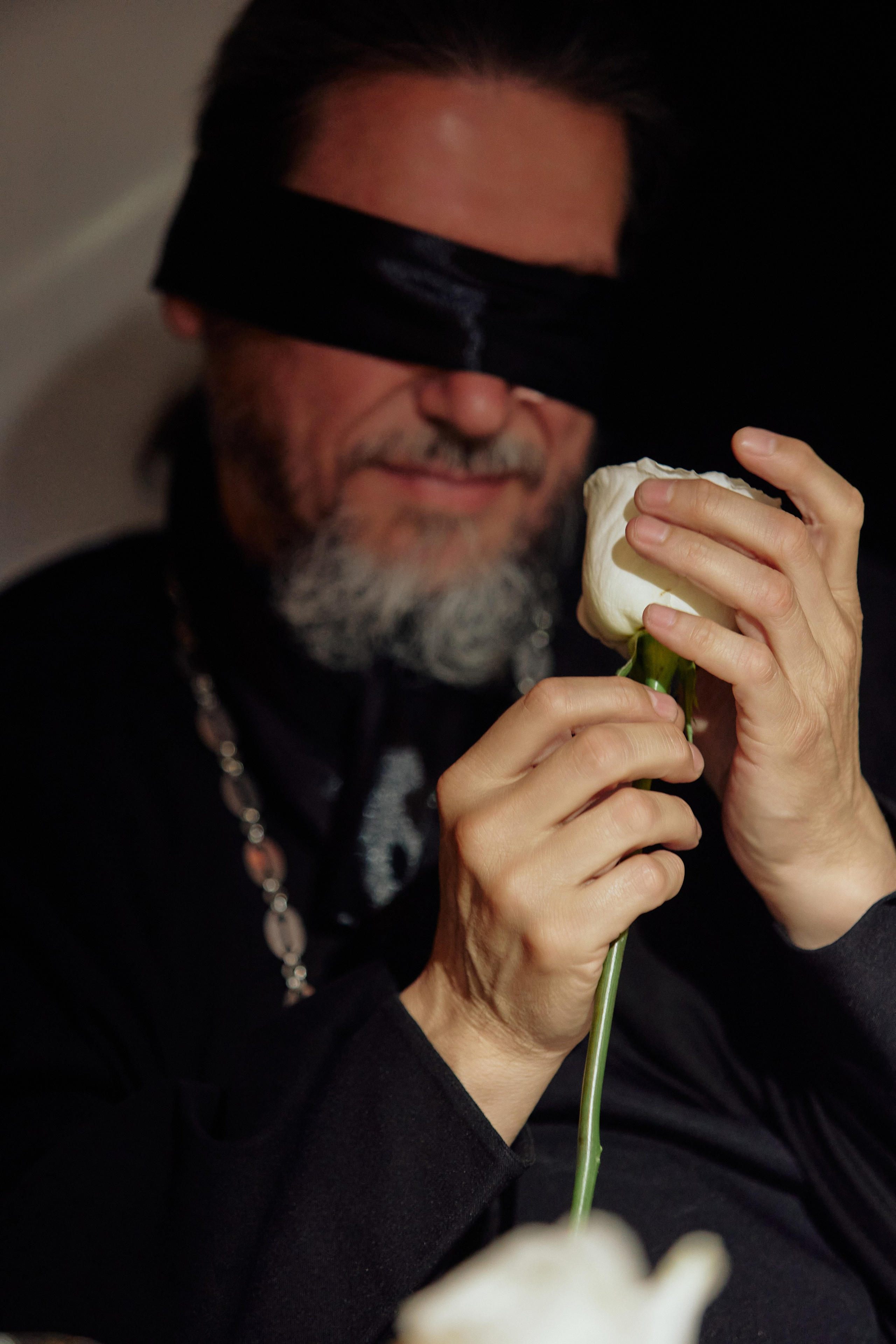 A MIRROR IS ONLY A HEART. Дмитрий Мазуркевич: Профессиональный Репортажный Фотограф