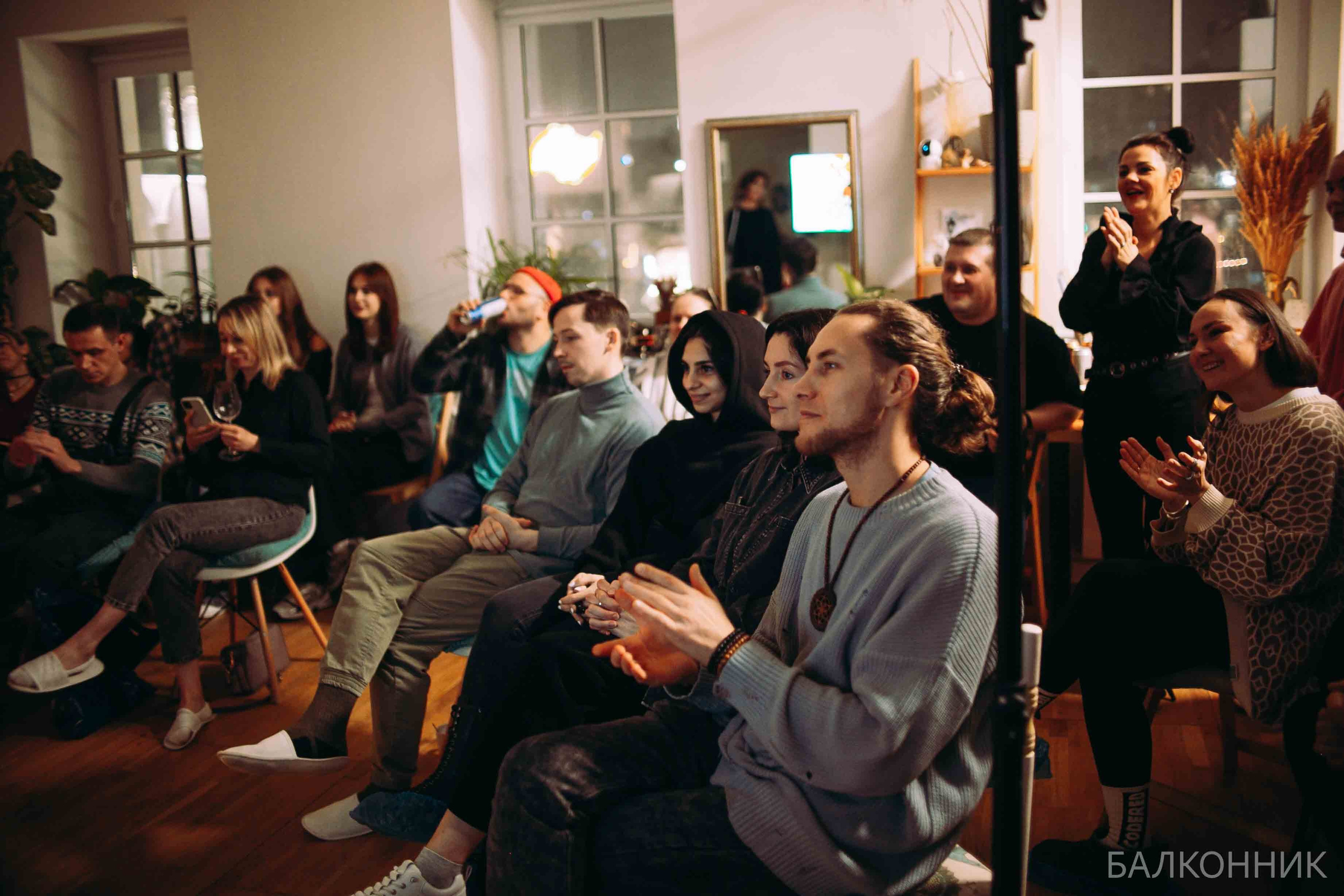 «Балконник». Ваш репортажный фотограф Артемий Антонов