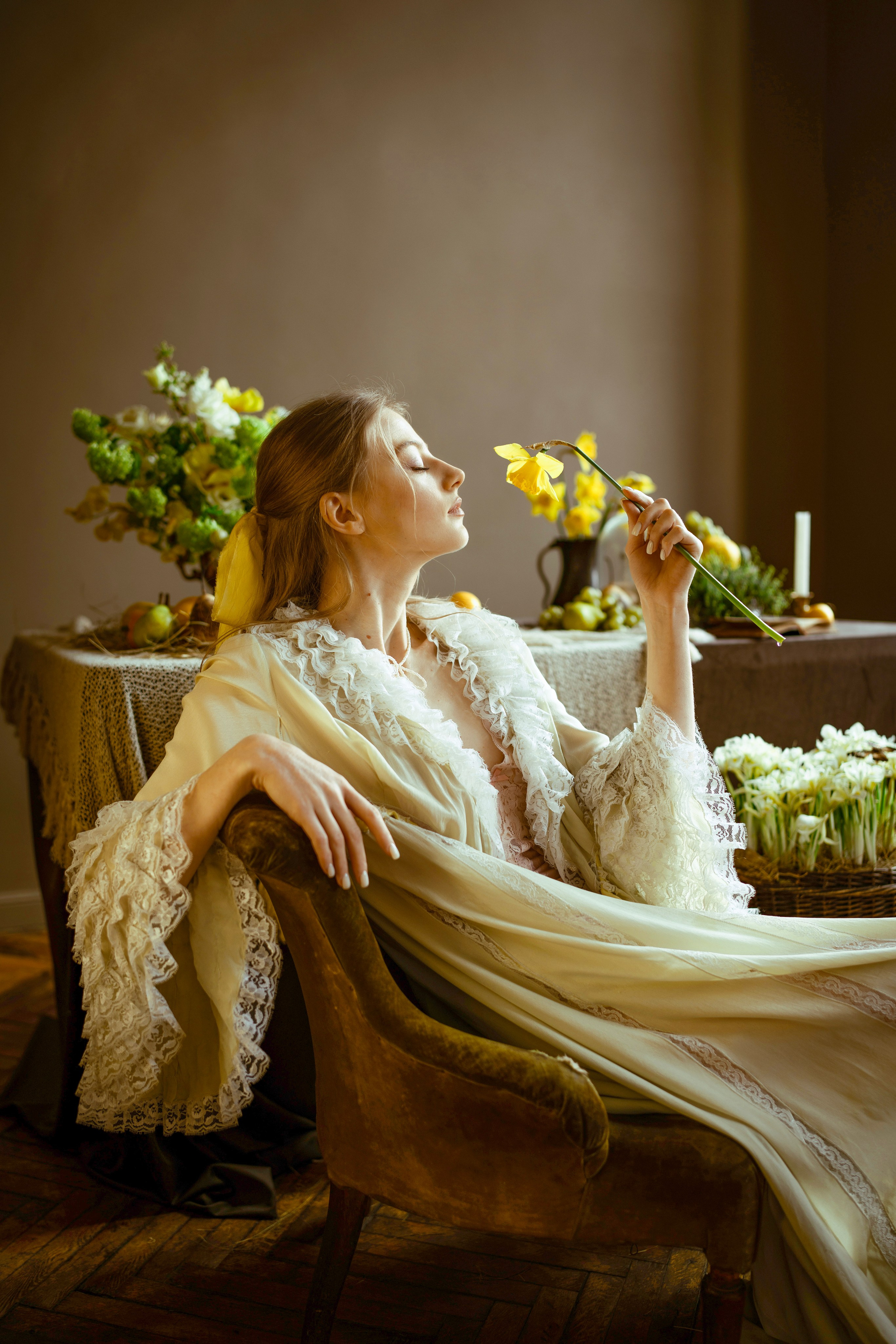 Фотосессия с антиквариатом. Антикварный пеньюар.