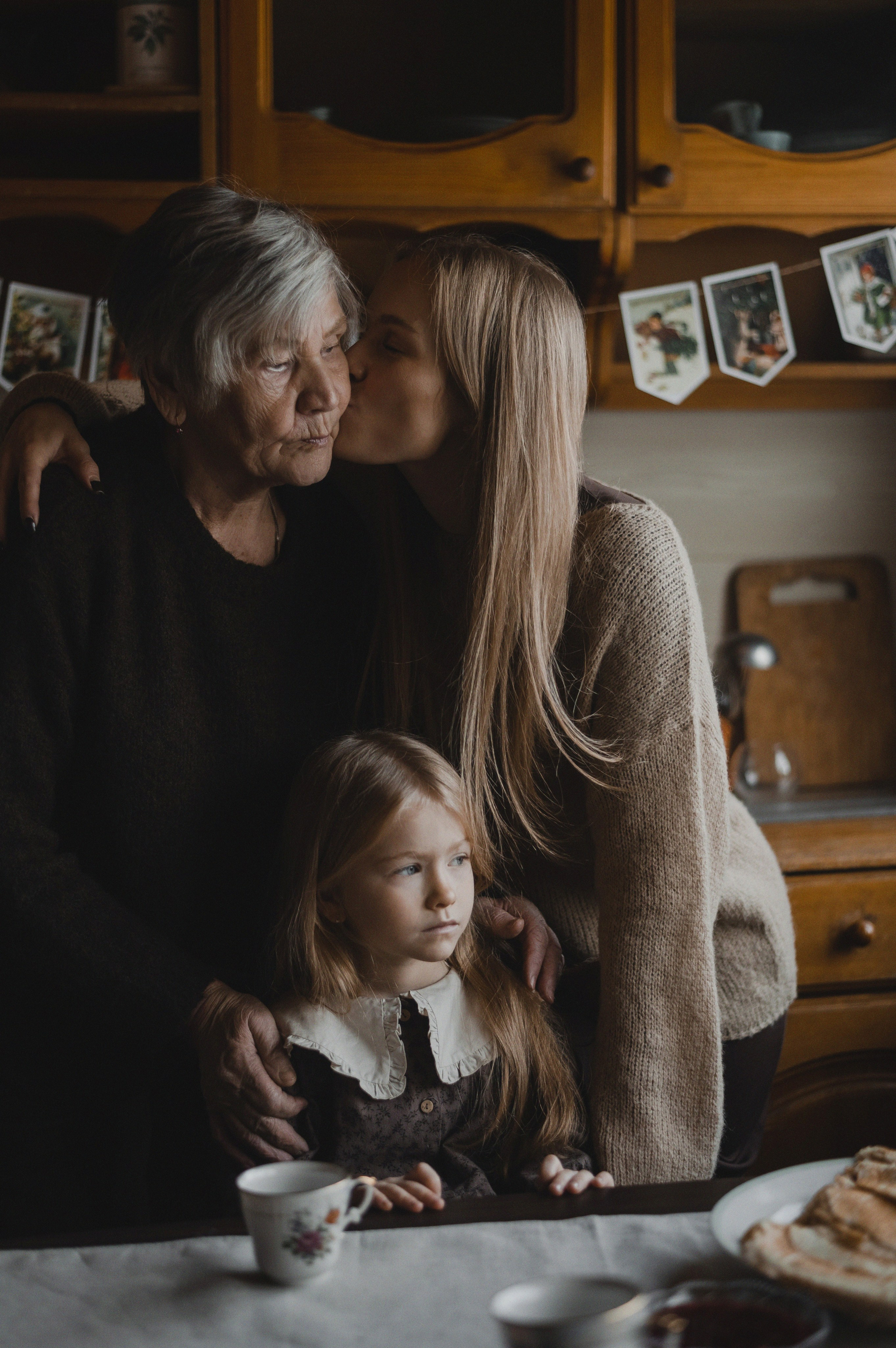 На блины к бабушке🤍. Свадебный и семейный фотограф Катя Шайни