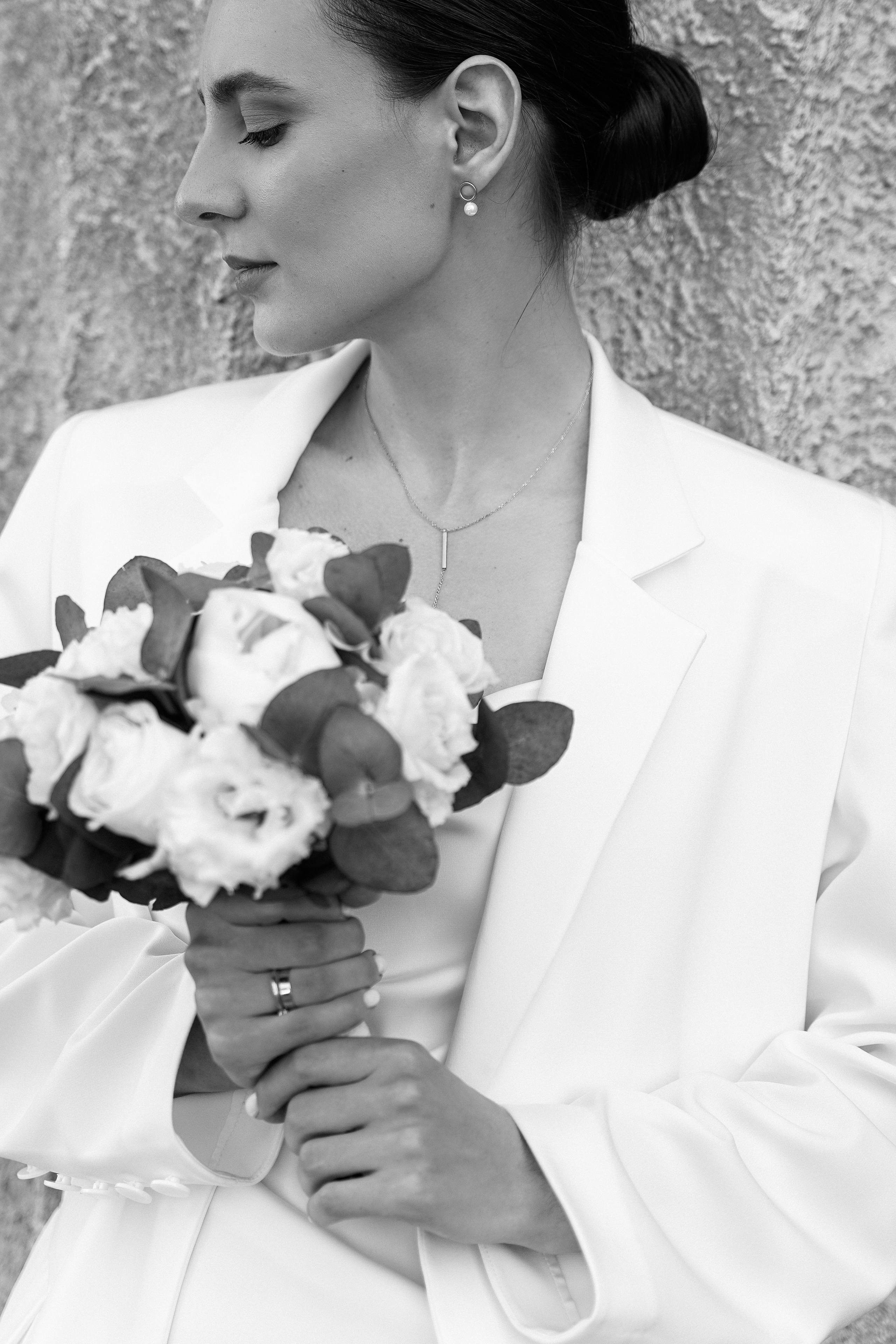 Дело было в полдень. VISUAL ARTIST · KRONGAUZ ANASTASIA