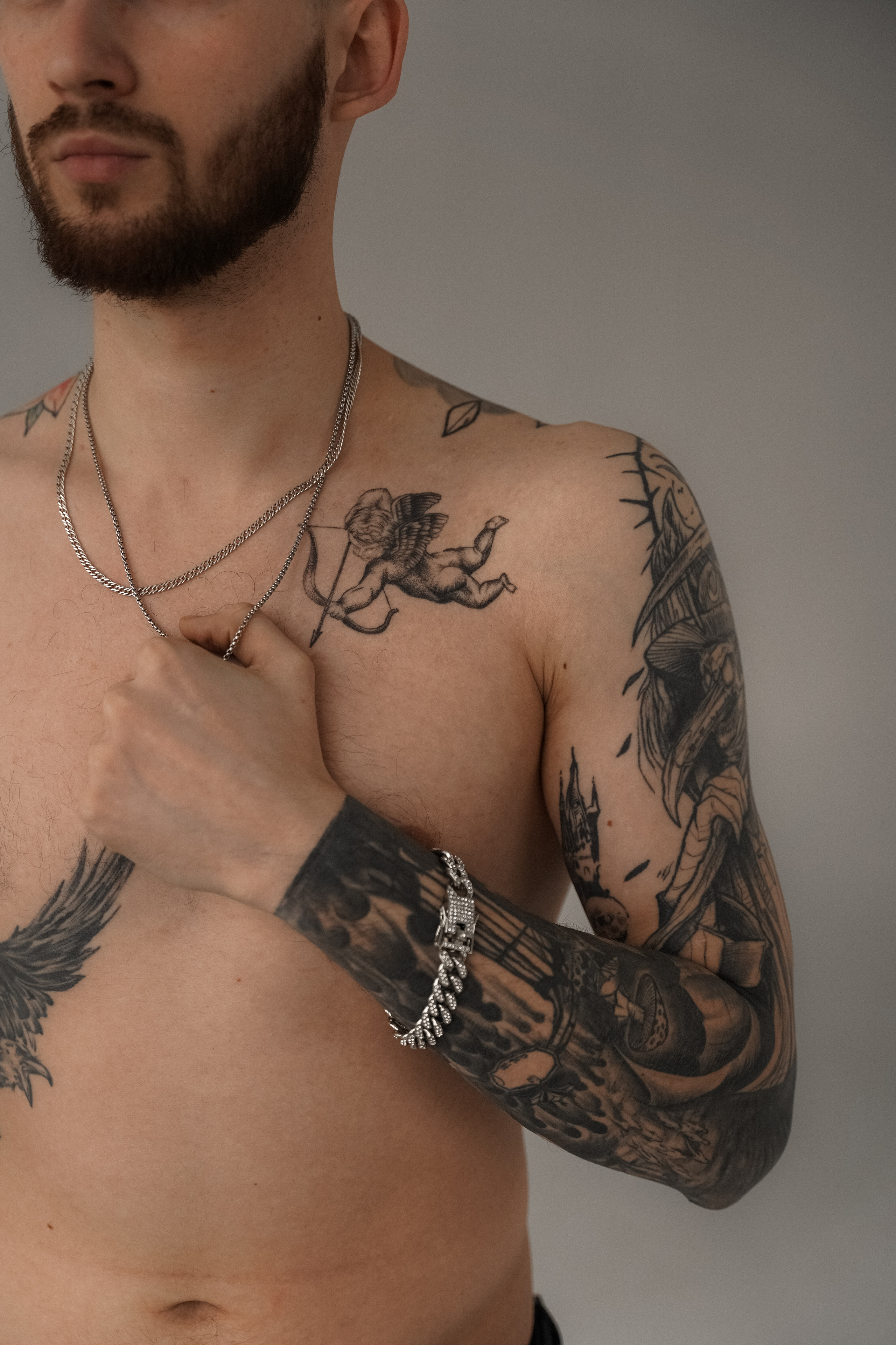 Тату-салон. VISUAL ARTIST · KRONGAUZ ANASTASIA