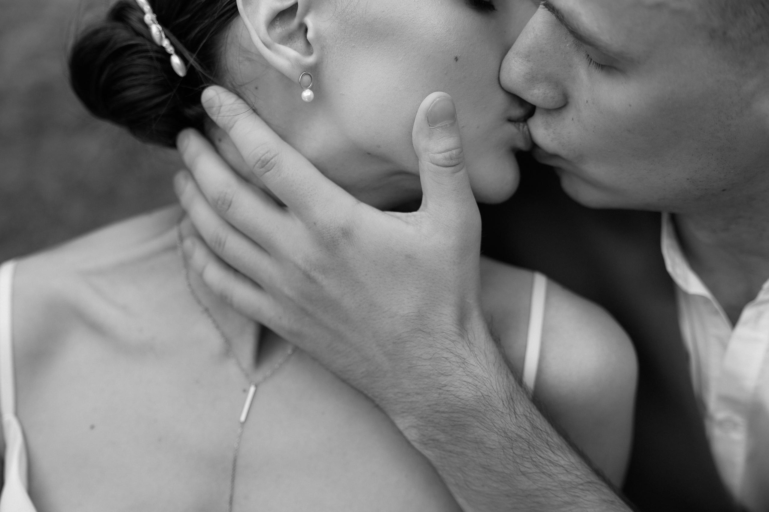 Дело было в полдень. VISUAL ARTIST · KRONGAUZ ANASTASIA