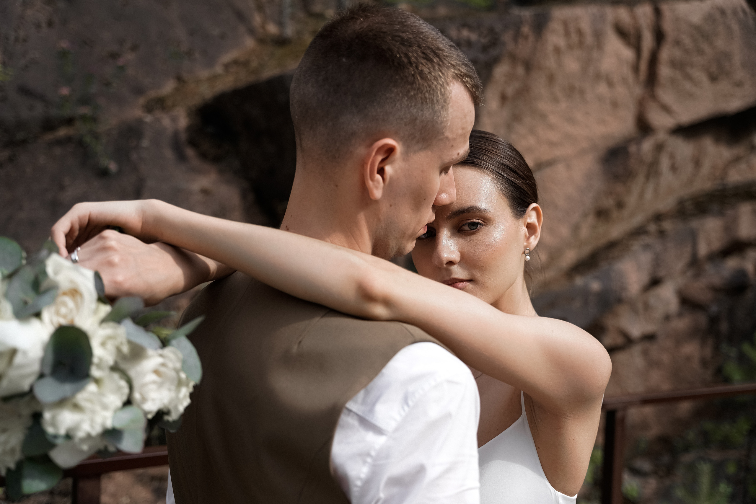 Дело было в полдень. VISUAL ARTIST · KRONGAUZ ANASTASIA