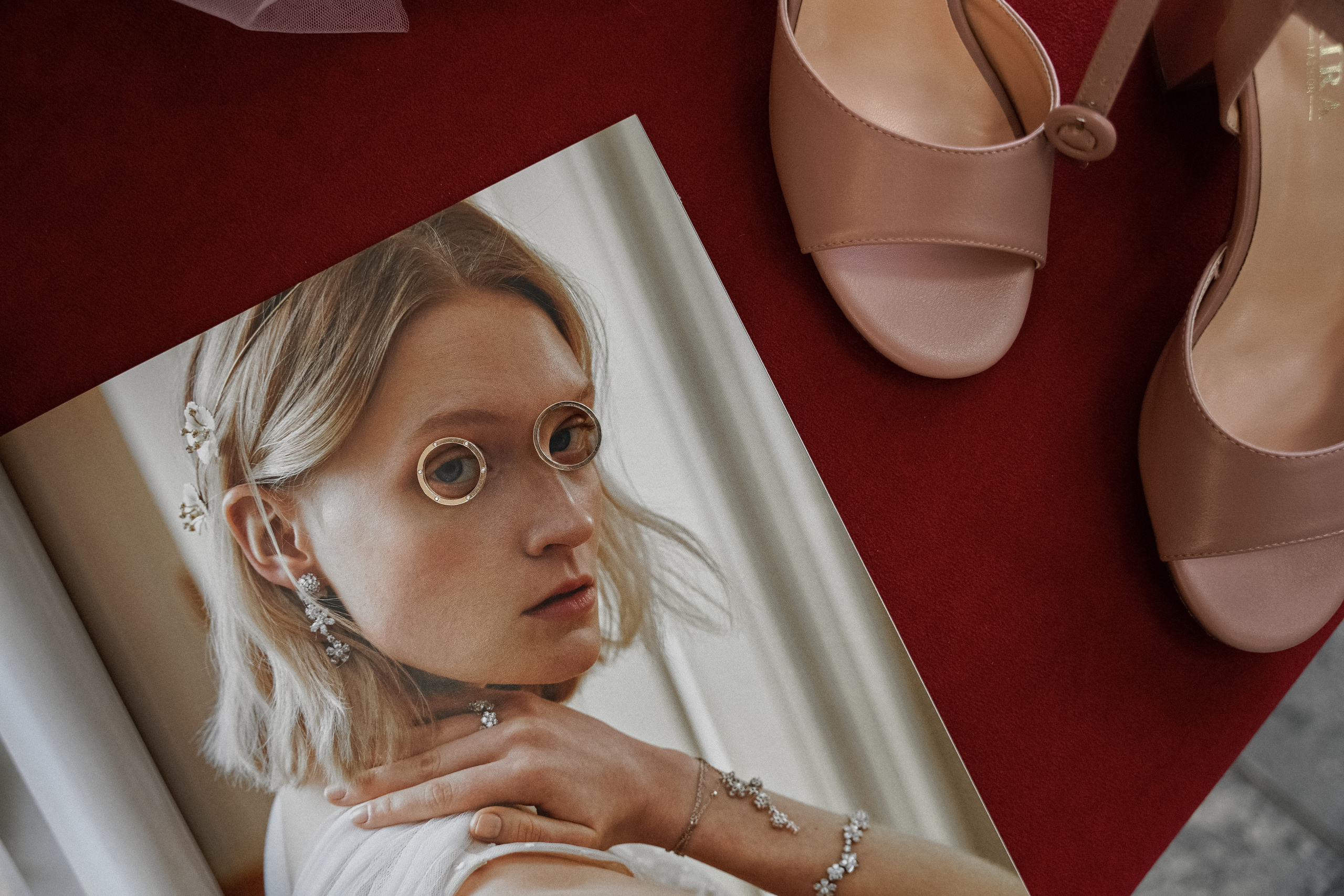 Дело было в полдень. VISUAL ARTIST · KRONGAUZ ANASTASIA