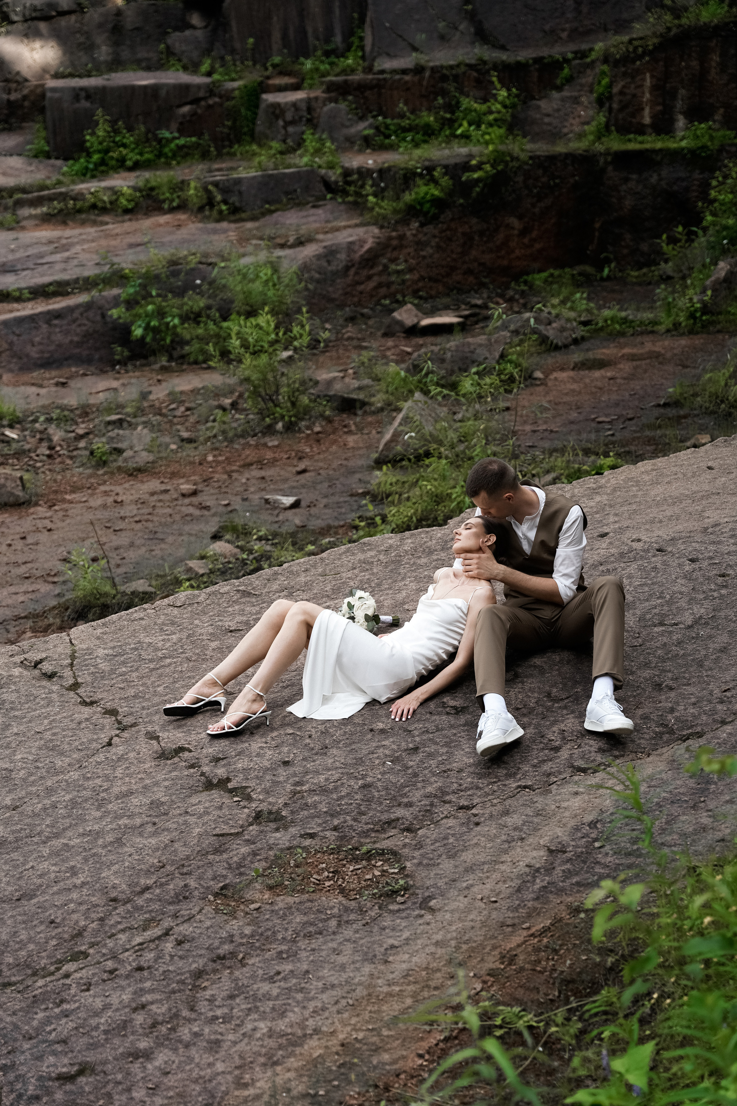 Дело было в полдень. VISUAL ARTIST · KRONGAUZ ANASTASIA