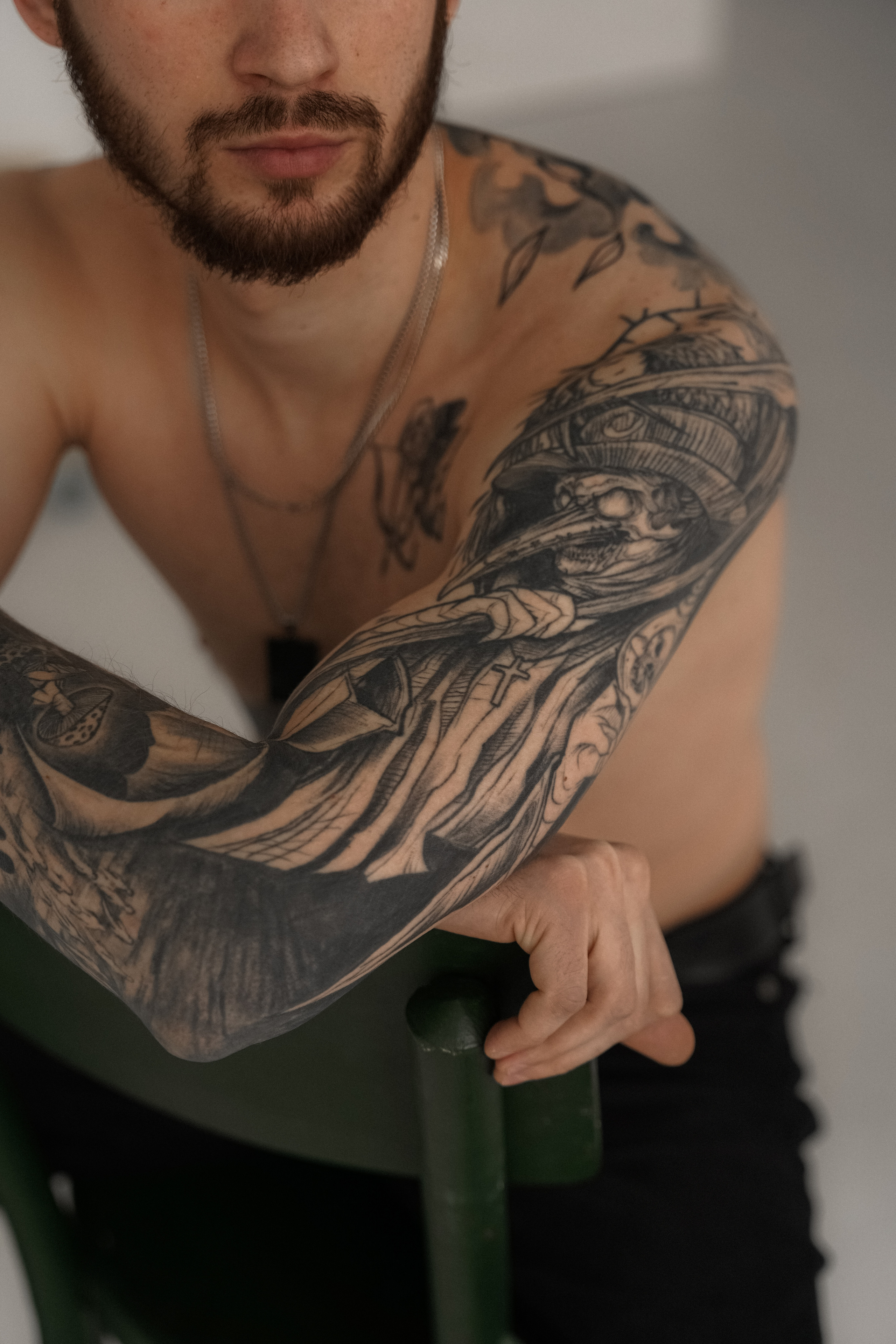 Тату-салон. VISUAL ARTIST · KRONGAUZ ANASTASIA