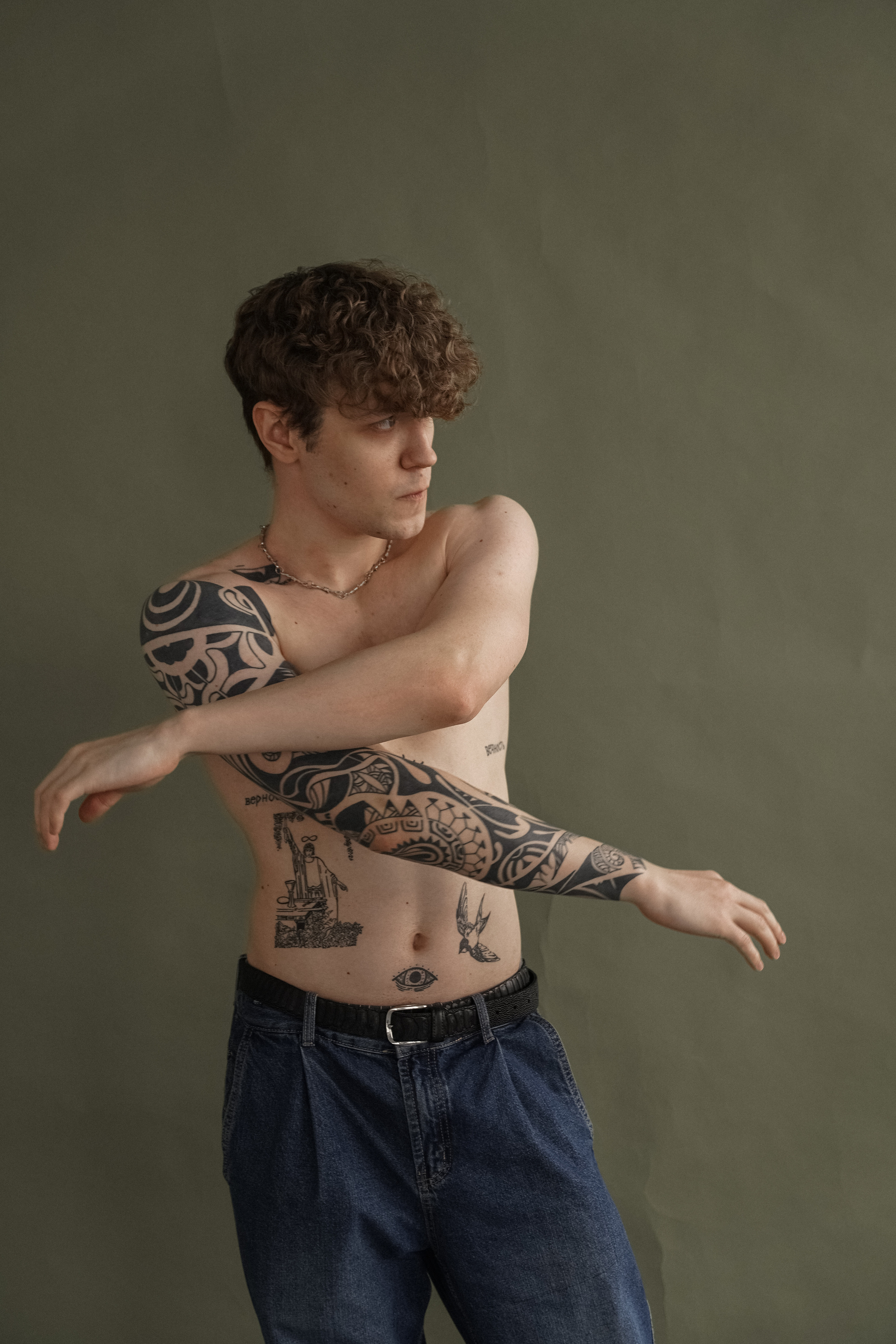 Тату-салон. VISUAL ARTIST · KRONGAUZ ANASTASIA