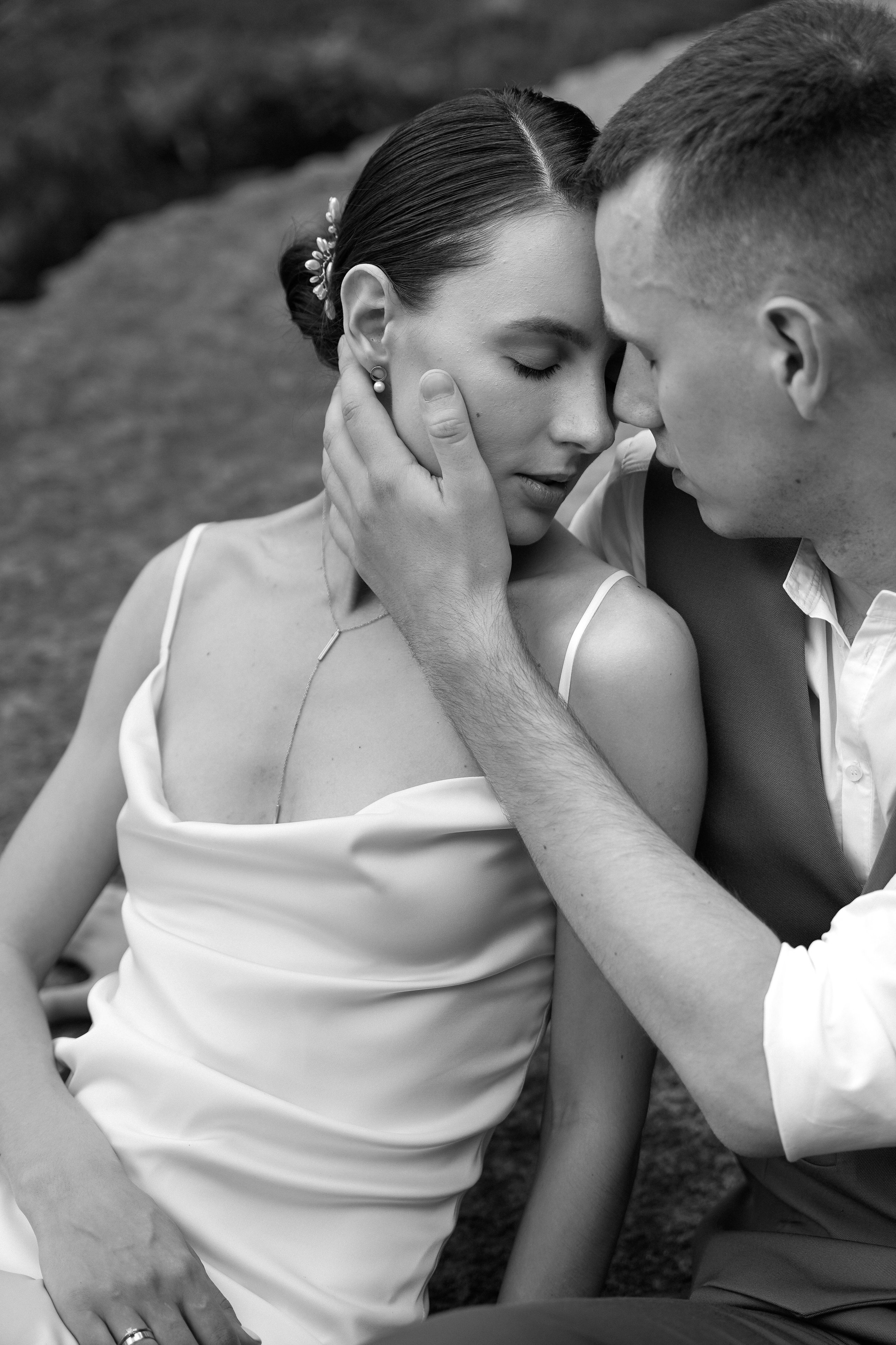 Дело было в полдень. VISUAL ARTIST · KRONGAUZ ANASTASIA