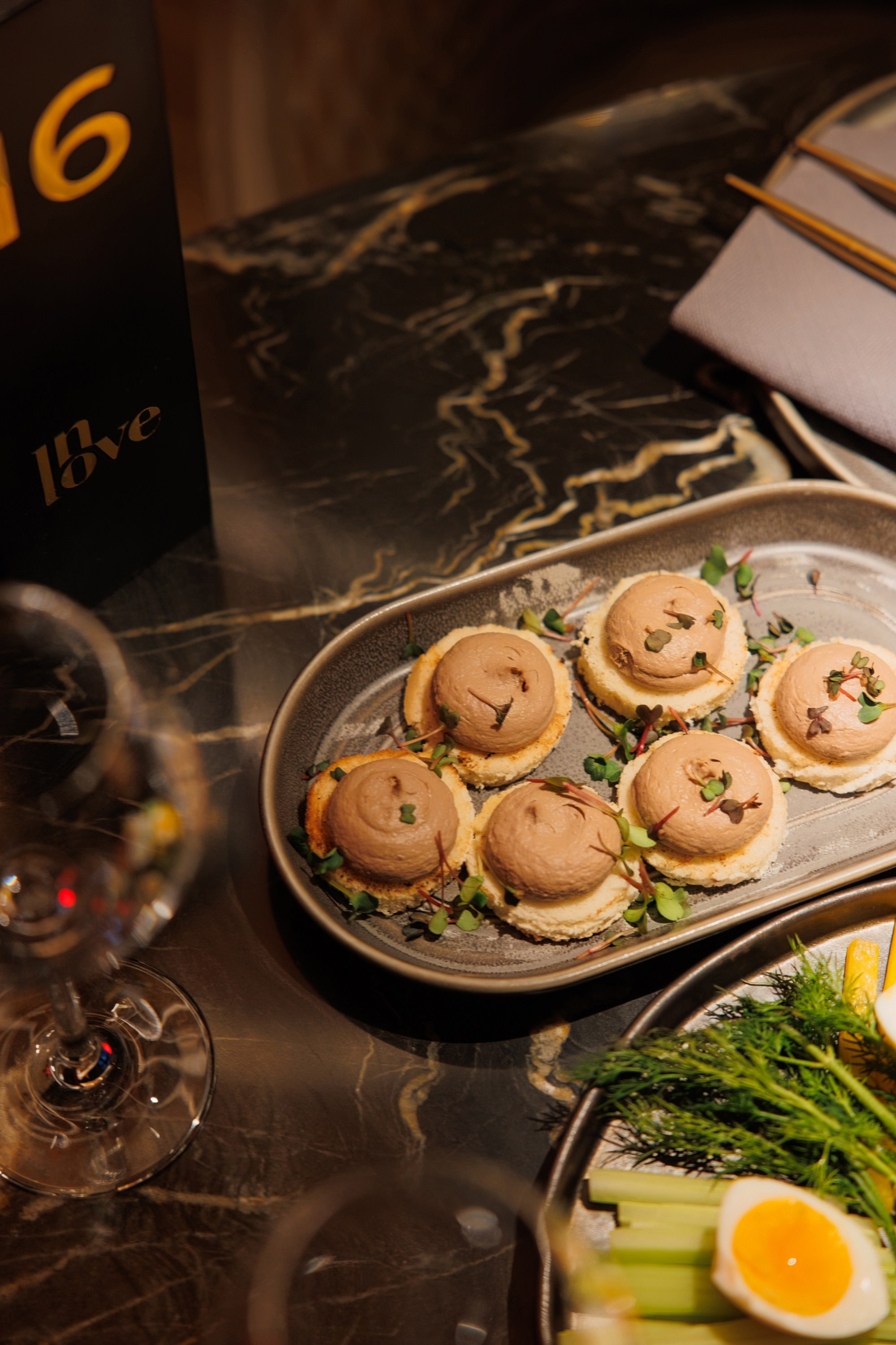 REGENT x InLove. СВОИ. ФОТООТЧЕТЫ-СОБЫТИЯ-МЕСТА