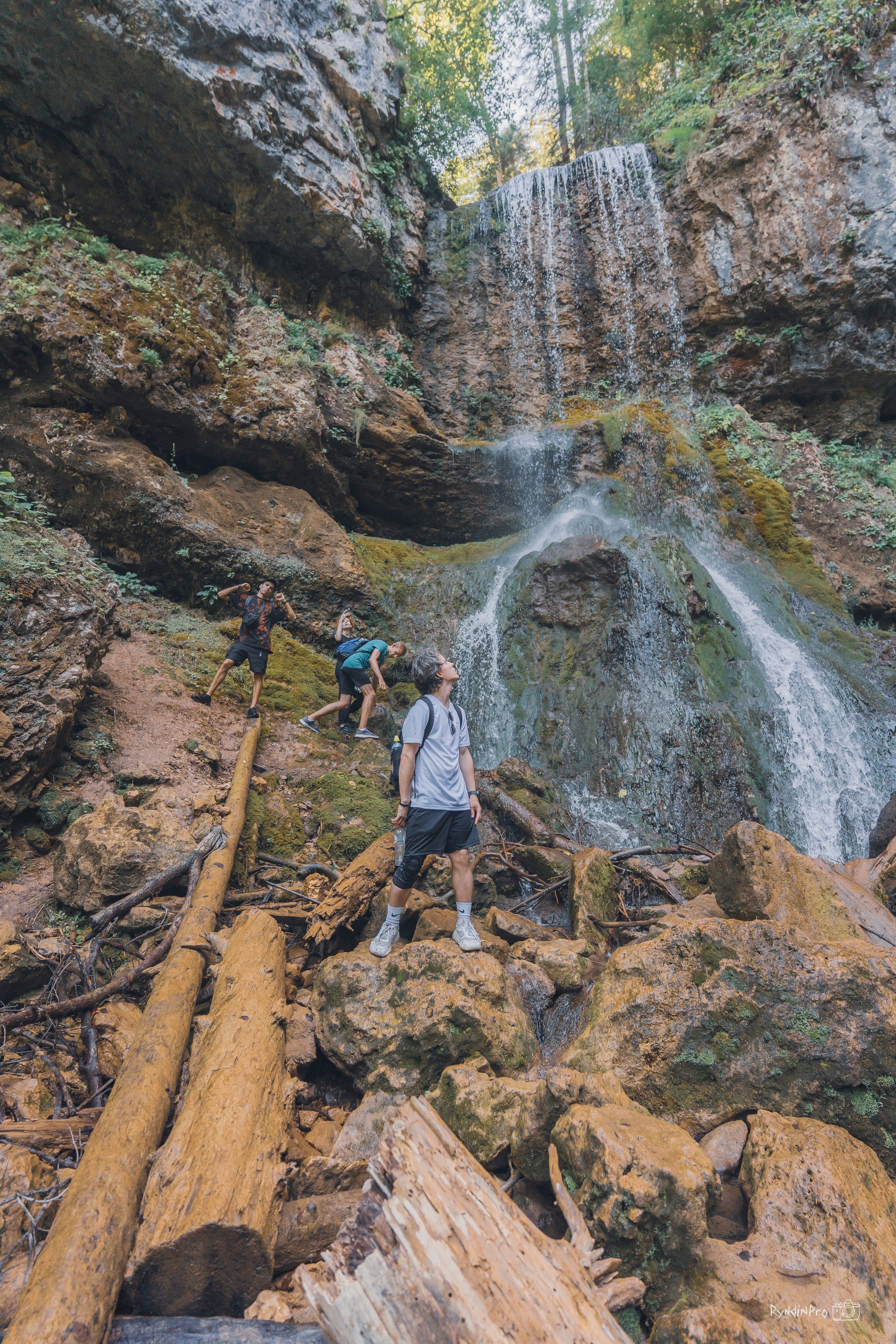 Поход на Орлиную полку + Университетский водопад с командой Мадьяр 15.08.24. Репортажный фотограф в Краснодаре Рындин Дмитрий