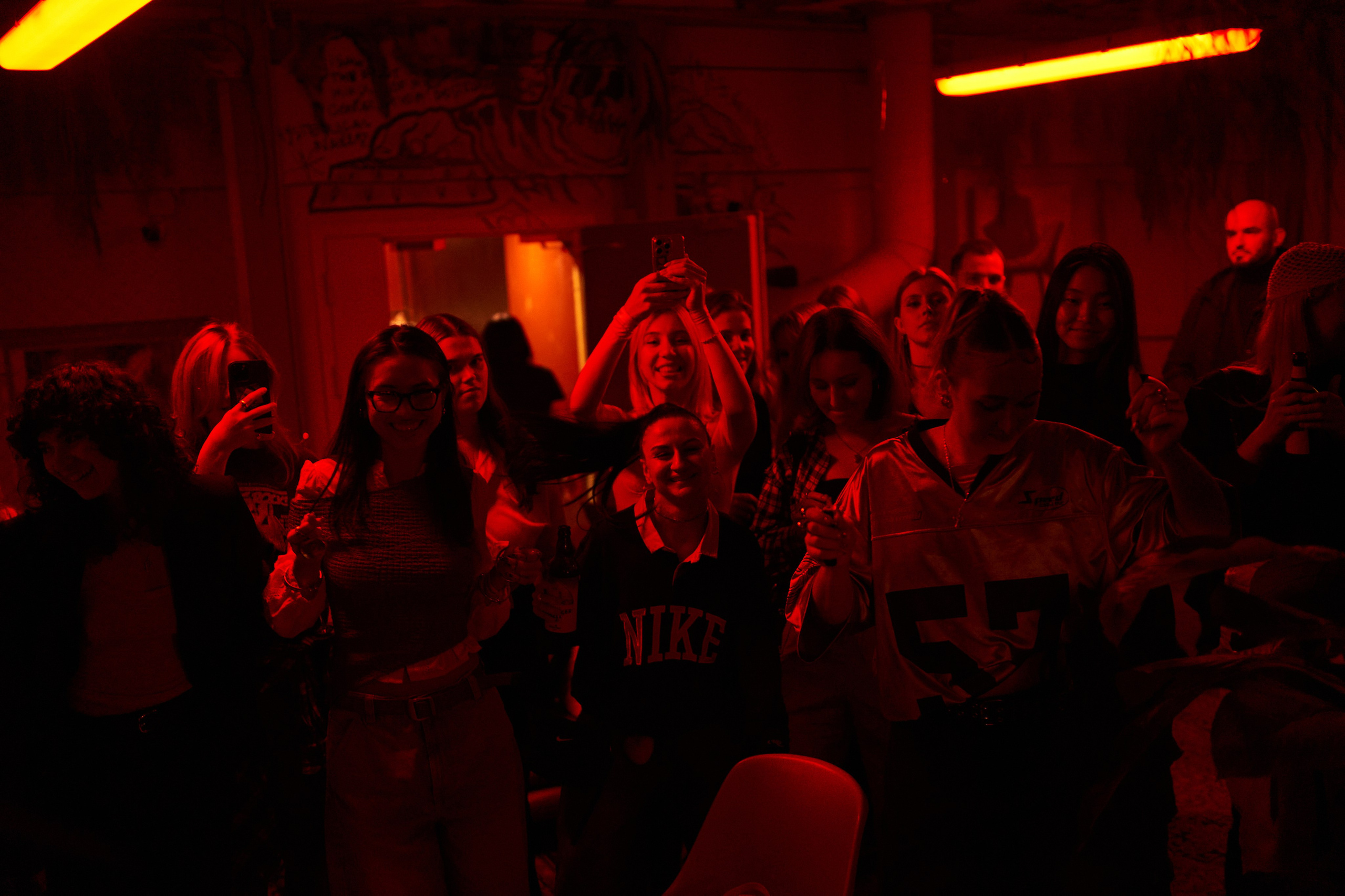 Mirage x Salute Honey. Коммерческий и репортажный фотограф в Санкт-Петербурге — Туся Сушка