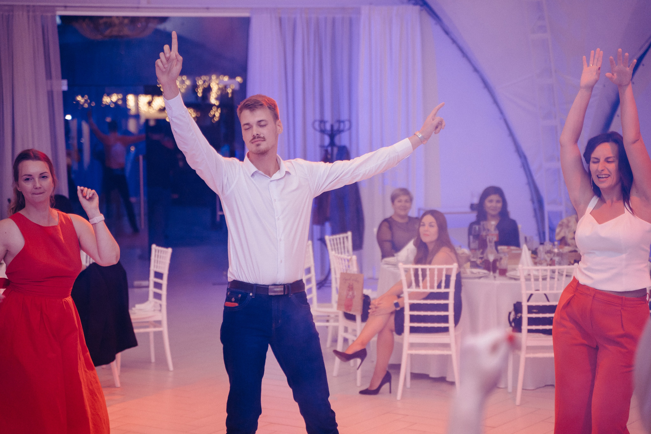 Ави Центр. Свадебный фотограф в Симферополе