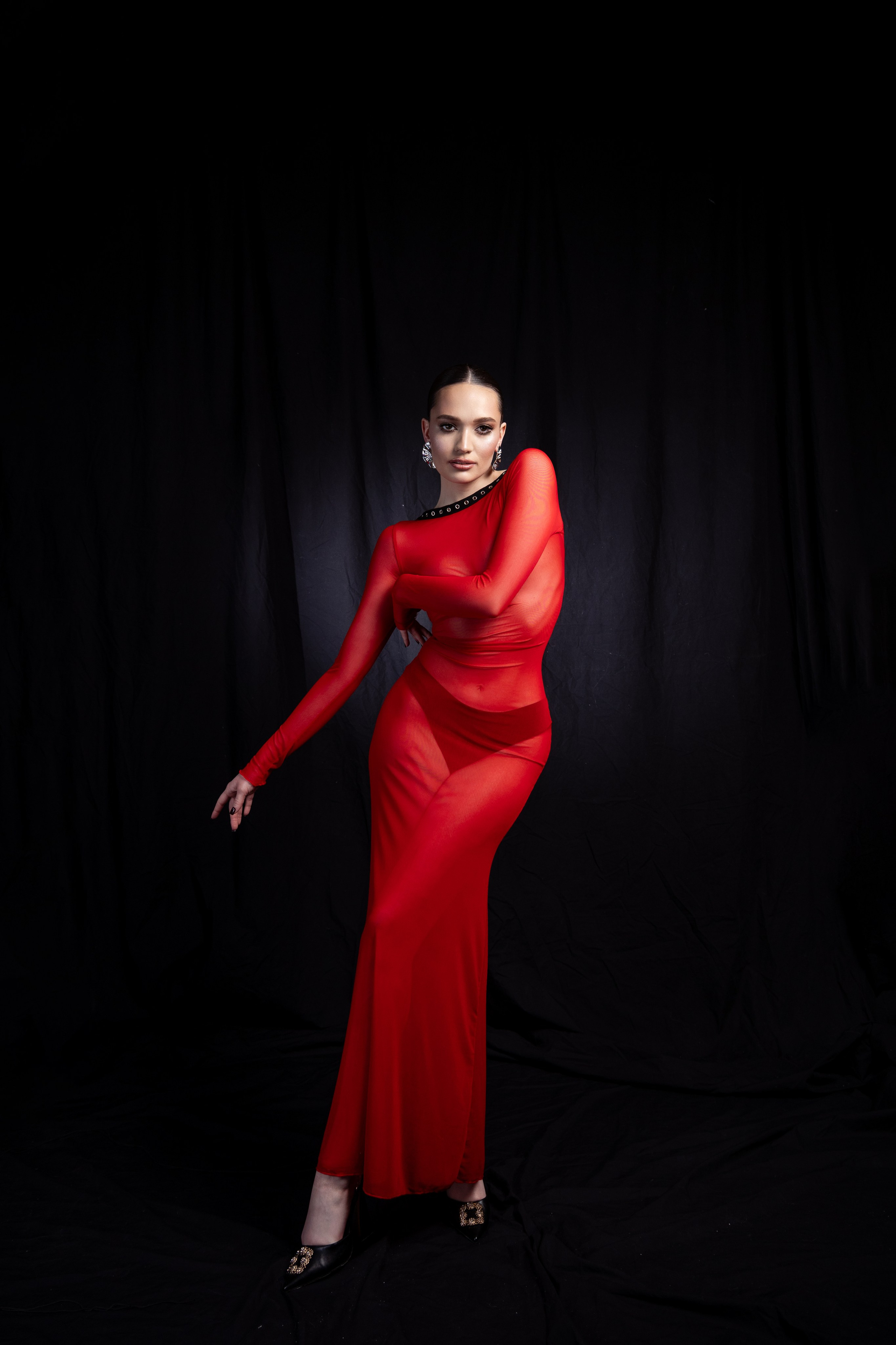 Красное платье. Валентина Похомова — профессиональный фотограф в Екатеринбурге