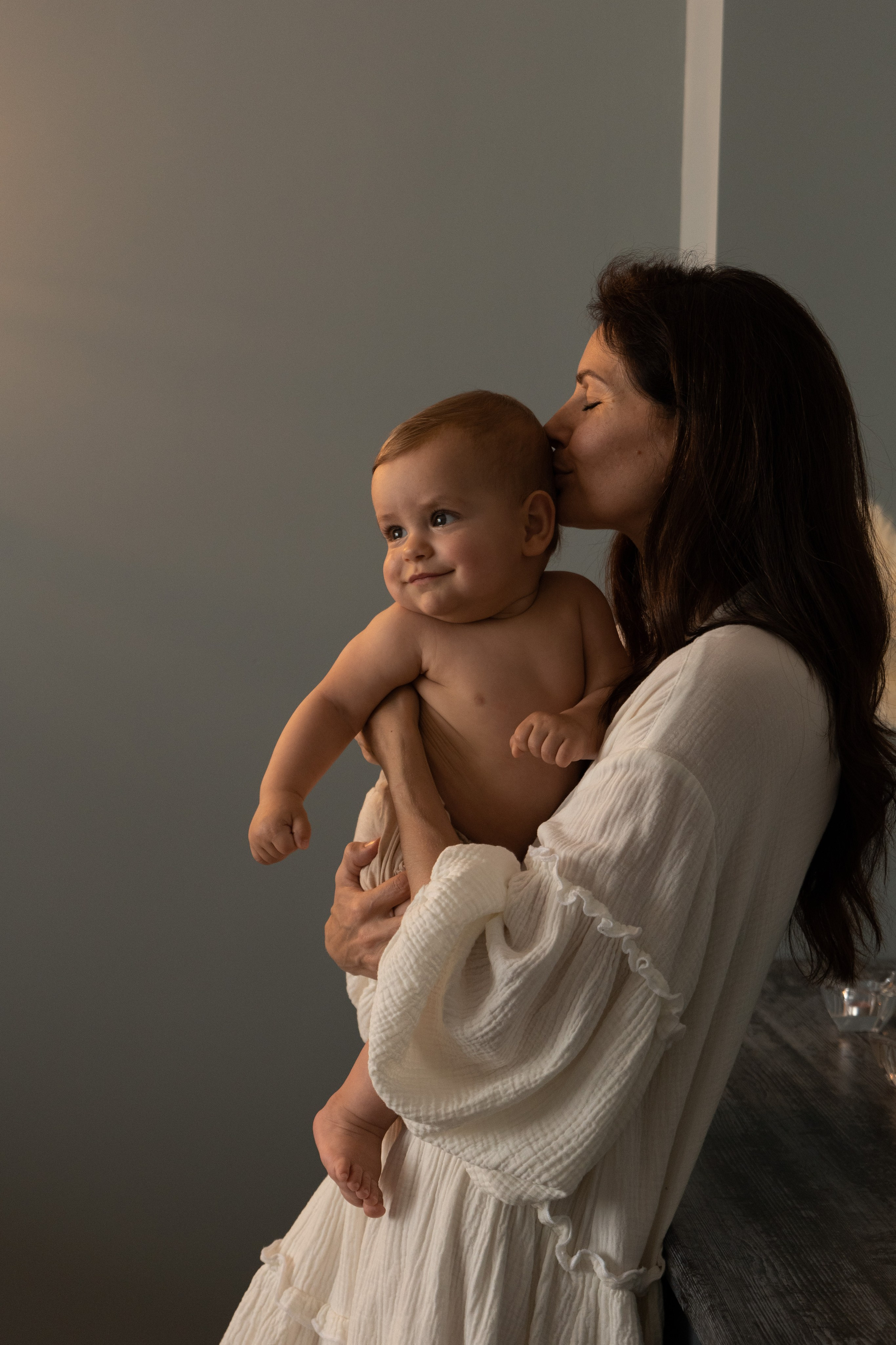 Мама и малыш «Повседневность». Фотограф видеограф Ольга Василевская