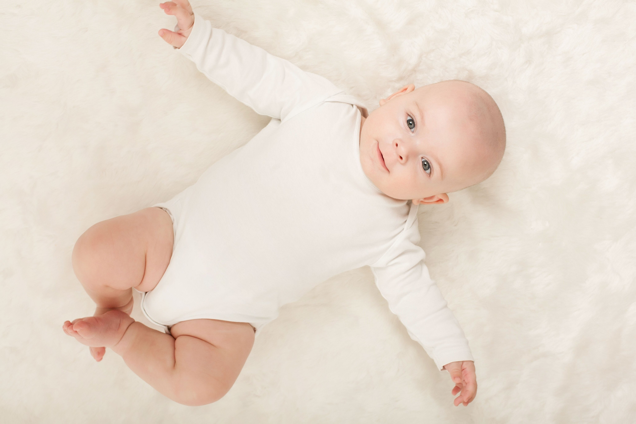 Семья Валерии - муж и двое детей. Мама с сыновьями. Фотостудия Алматы. Семейная и детская фотостудия Family studio.Фотограф Алматы