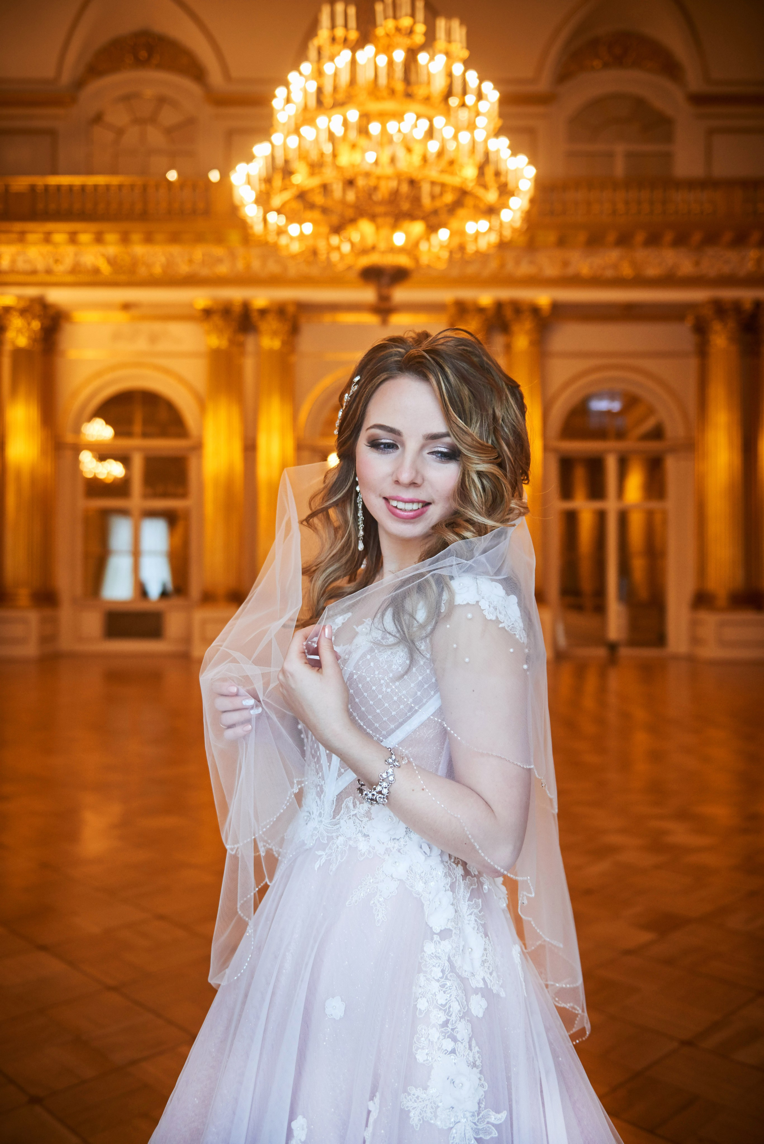 Елена и Иван (зимняя свадебная прогулка у Михайловского замка и фотосессия в Эрмитаже). Портретный, семейный и свадебный фотограф в Санкт-Петербурге и в Пушкине Ширяев Денис