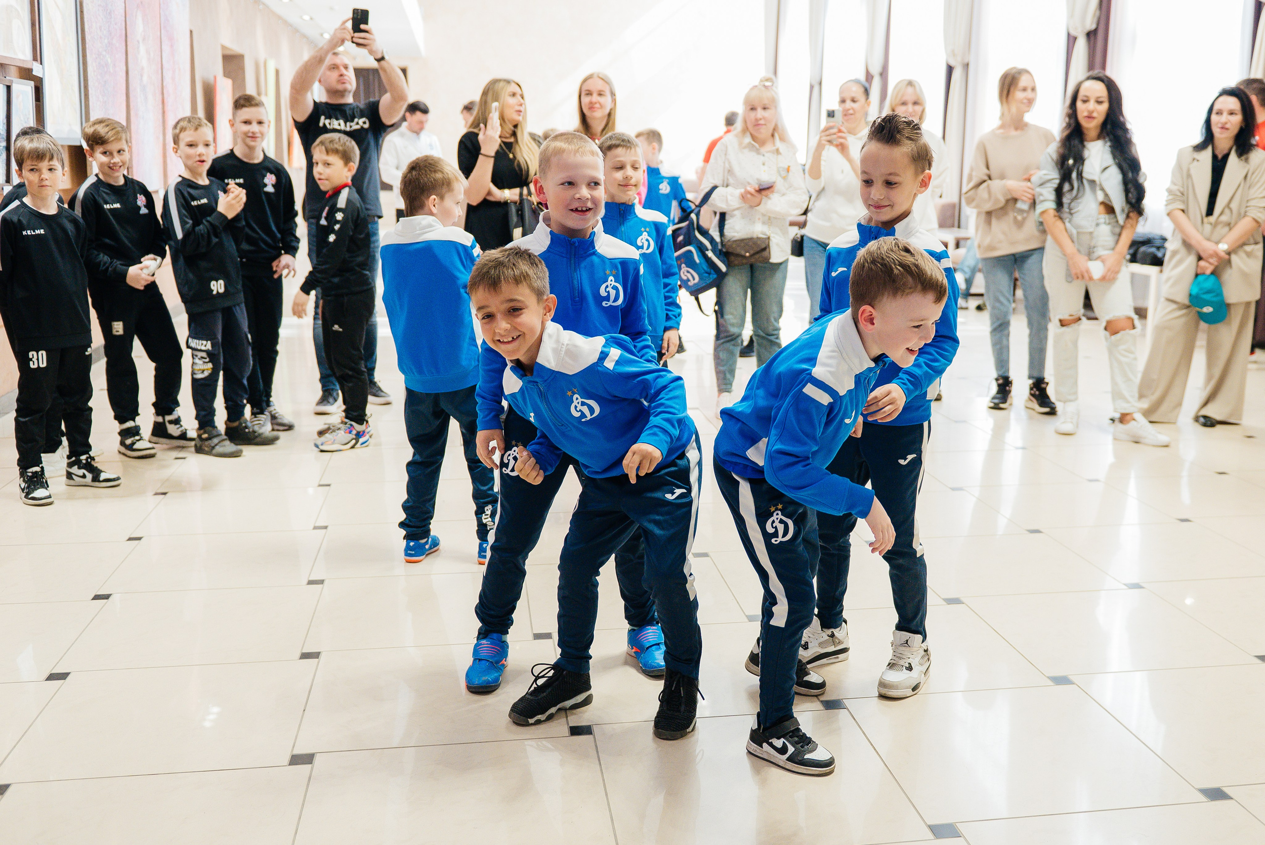 ЛИГА.БРО: JUNIOR 23/24. Свадебный и репортажный фотограф Никита Сницарев в Барнауле