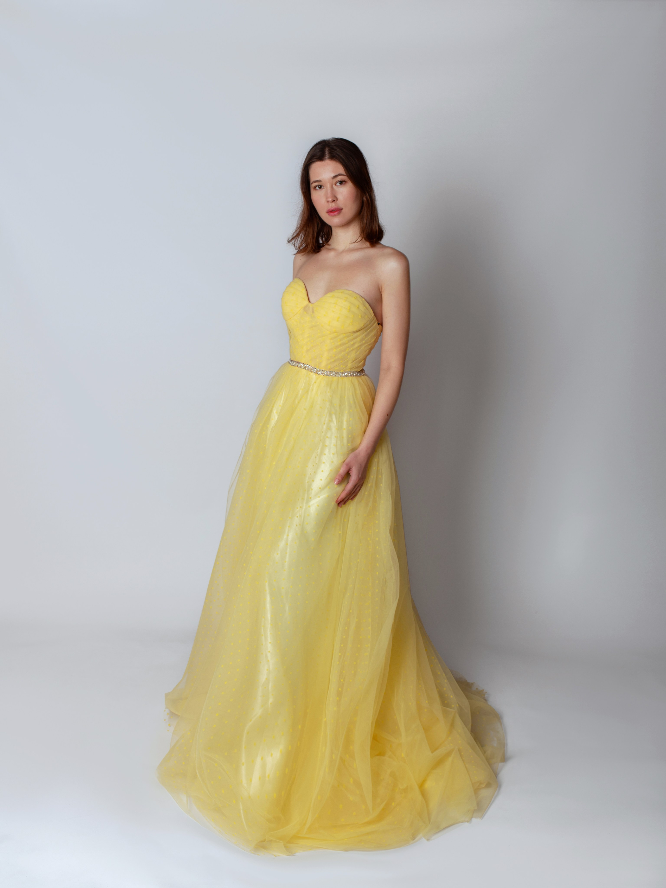 Пышное корсетное платье в аренду в Севастополе