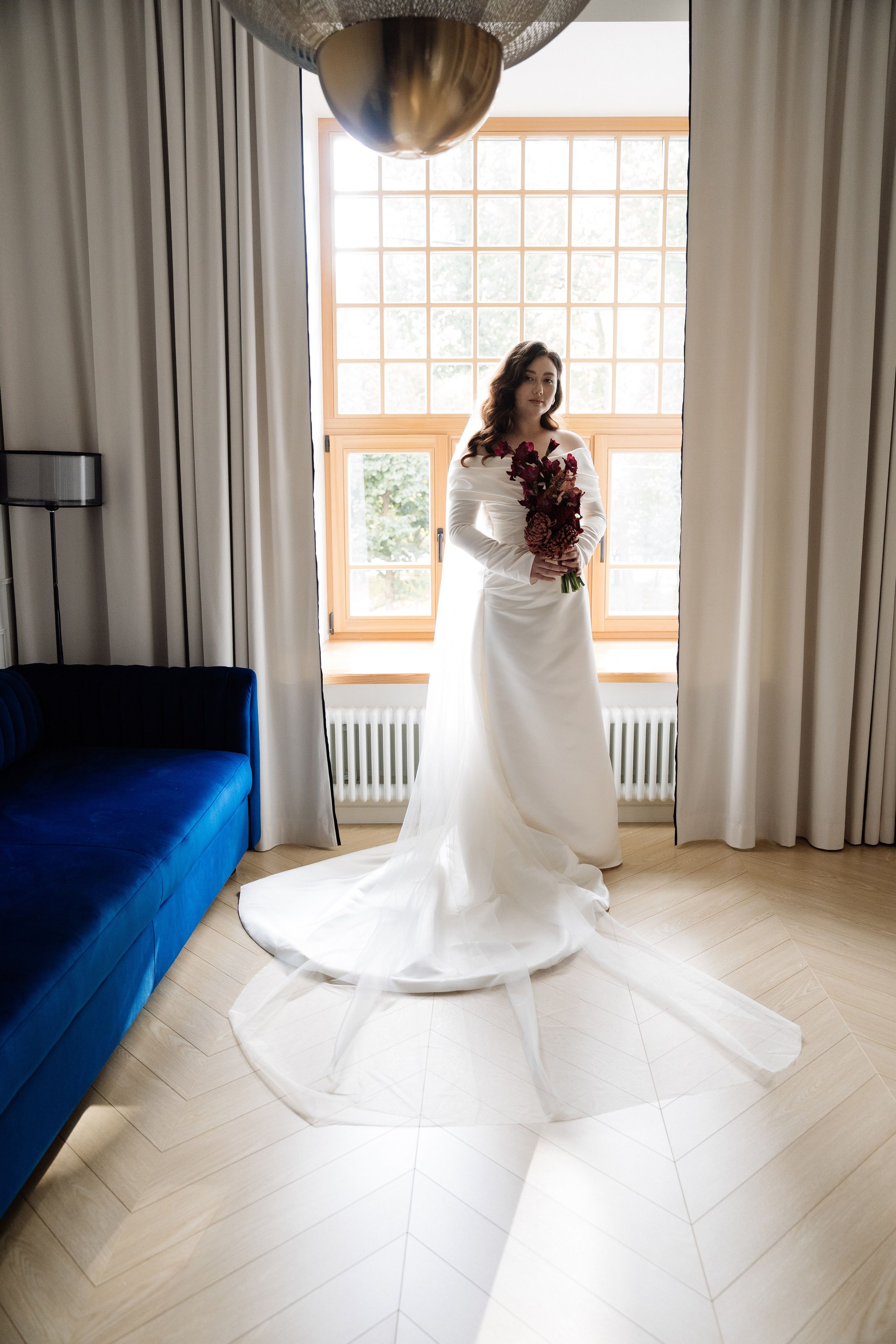 Современная свадьба во дворце. Свадебный фотограф организатор в Санкт-Петербурге Ассоль Опарина