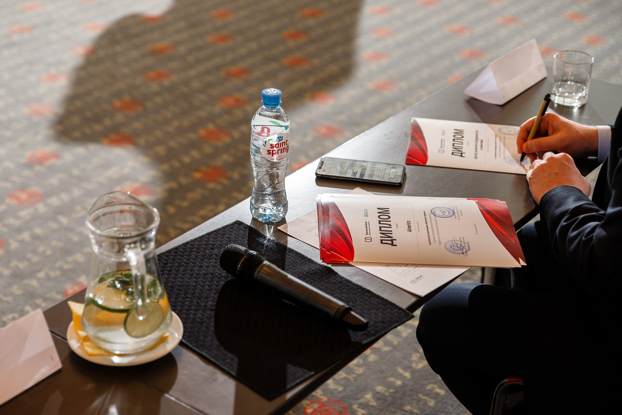 Репортаж ДемоДей Банка Убрир. Константин Солодянкин — свадебный и репортажный фотограф в Екатеринбурге и Верхней Пышме