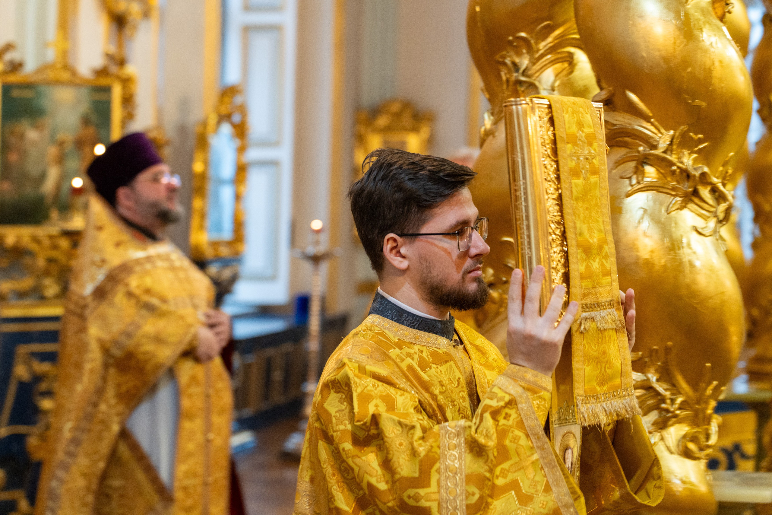 Неделя 20-я по Пятидесятнице. Память святых отцов VII Вселенского Собора. Иверской иконы Божией Матери. НИКОЛО-БОГОЯВЛЕНСКИЙ МОРСКОЙ СОБОР