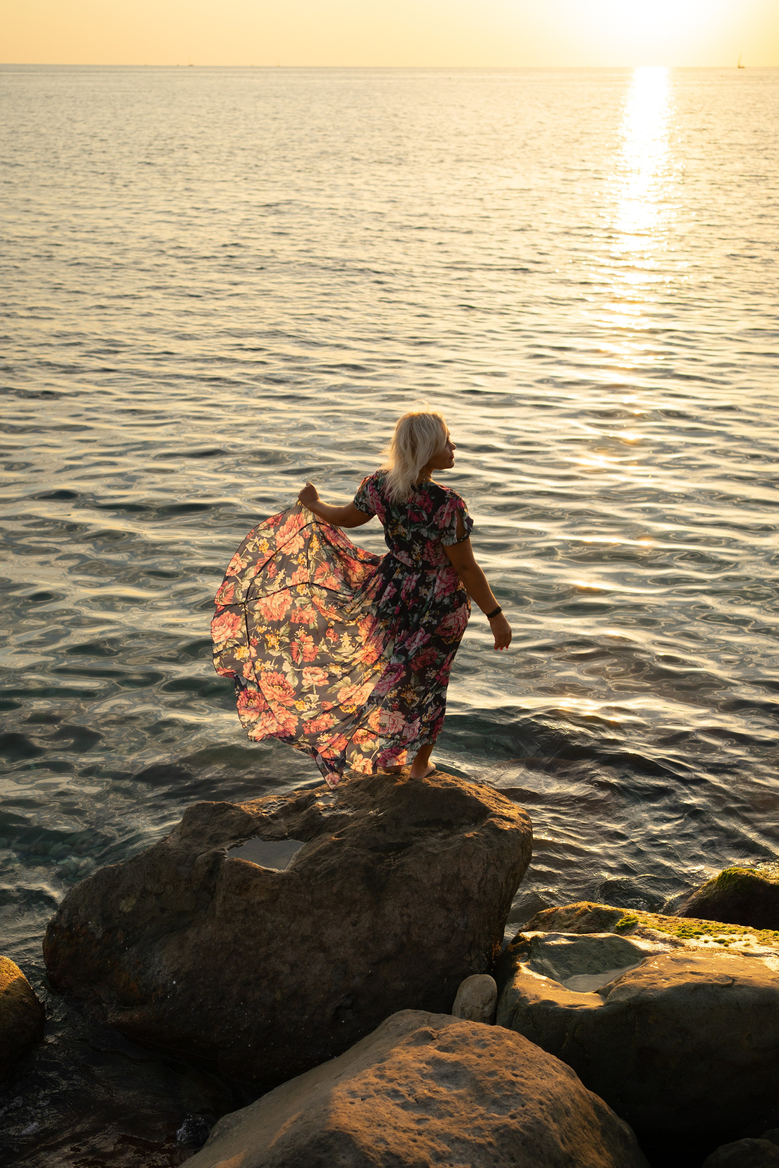 Фотосессия на бергу моря. Фотограф в Сочи Тиунова Маргарита и Тиунов Евгений