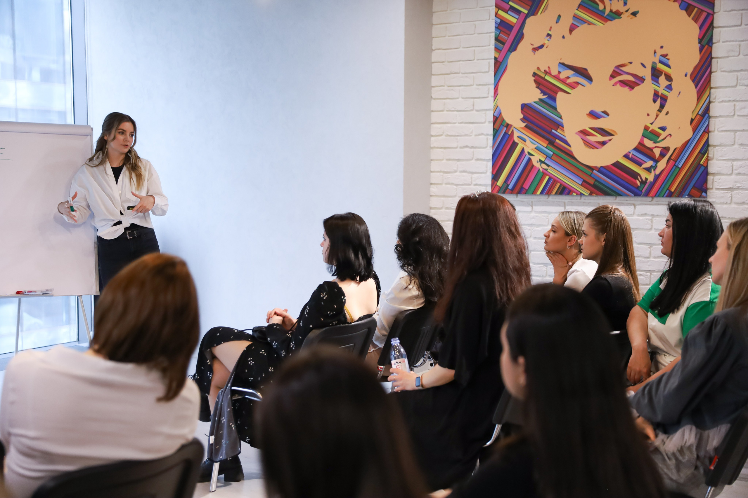 КОНФЕРЕНЦИЯ ВЫПУСКНИКОВ ШКОЛЫ ПРОДЮСИРОВАНИЯ АННЫ НОВИКОВОЙ. Фотограф мероприятий Ирина Каширина