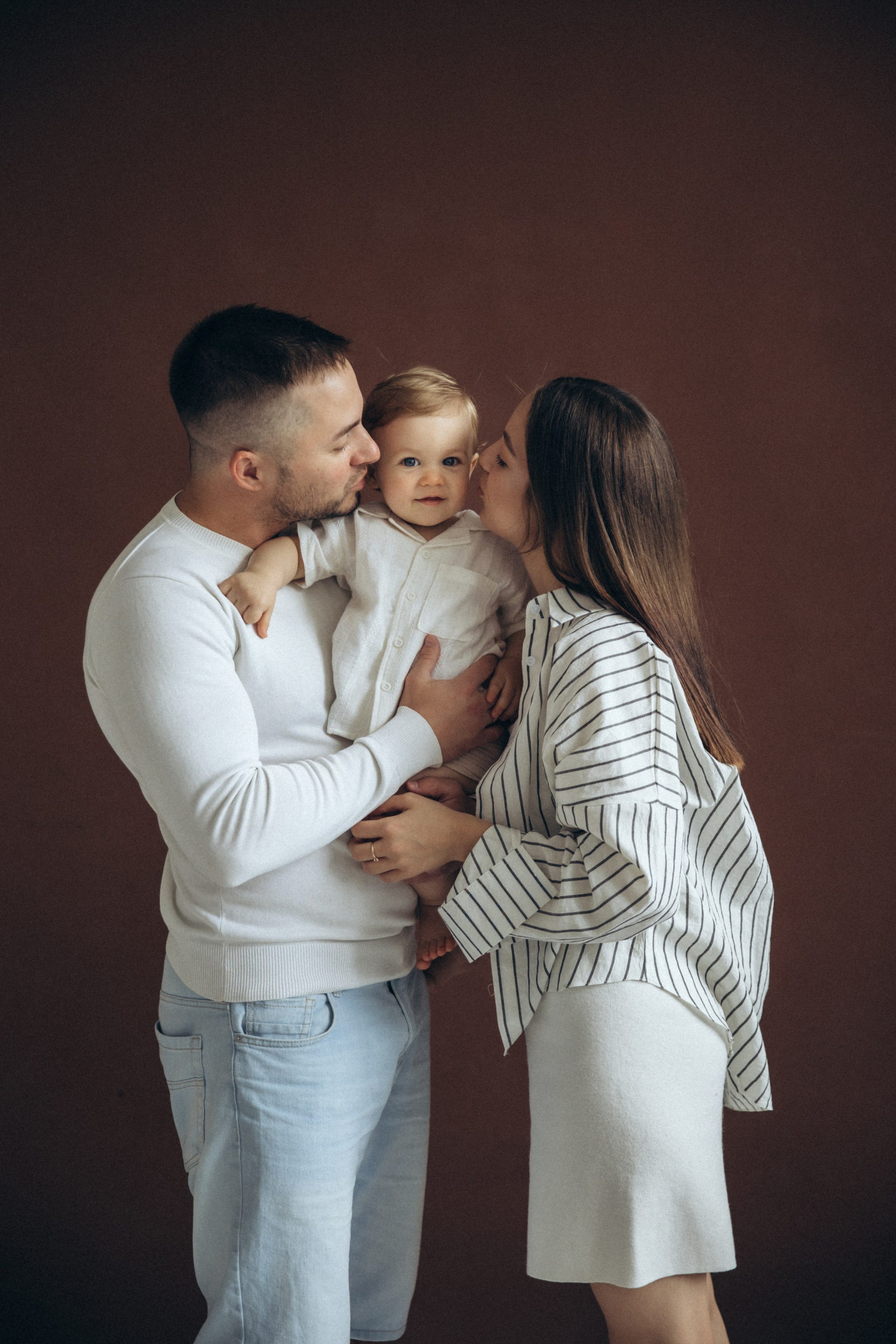 Годик в кругу семьи. Фотограф на крещение в Рязани. Семейный фотограф