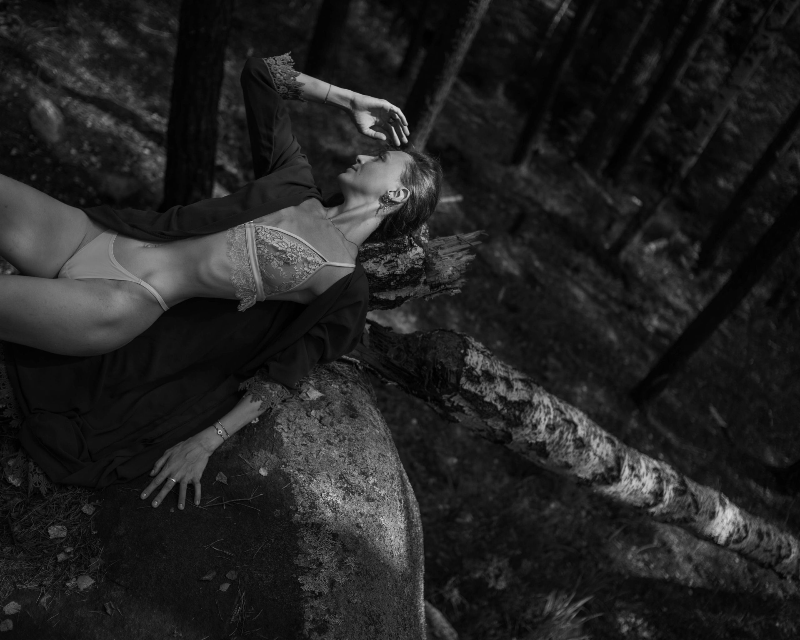 Наташа. Женский фотограф. Создатель украшений ручной работы. Модель