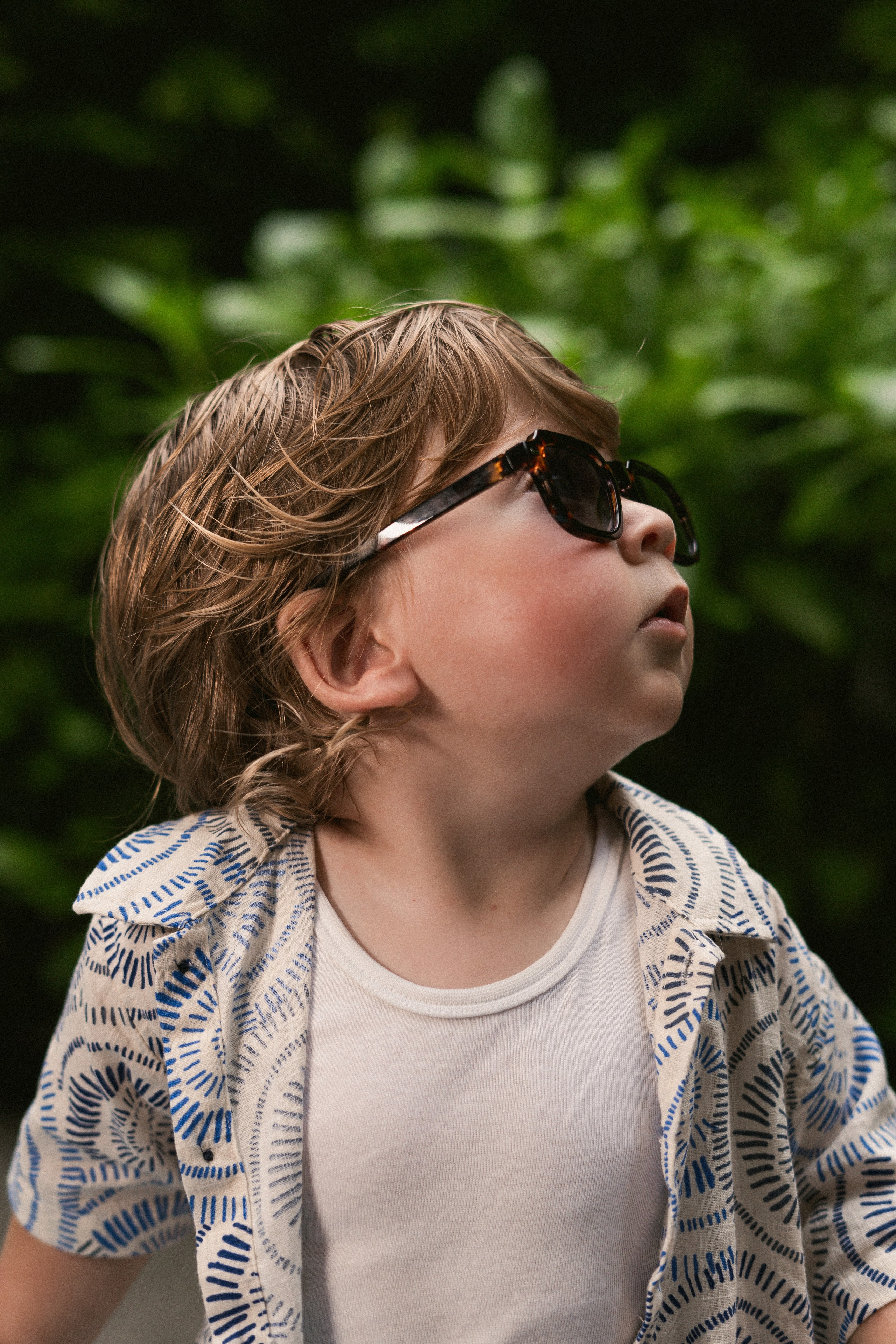 Семейная фотосъёмка на Пхукете – тепло, искренность и любовь вашей семьи на фотографиях. Ян Долматов — фотограф, видеограф и продюсер на Пхукете, Таиланд