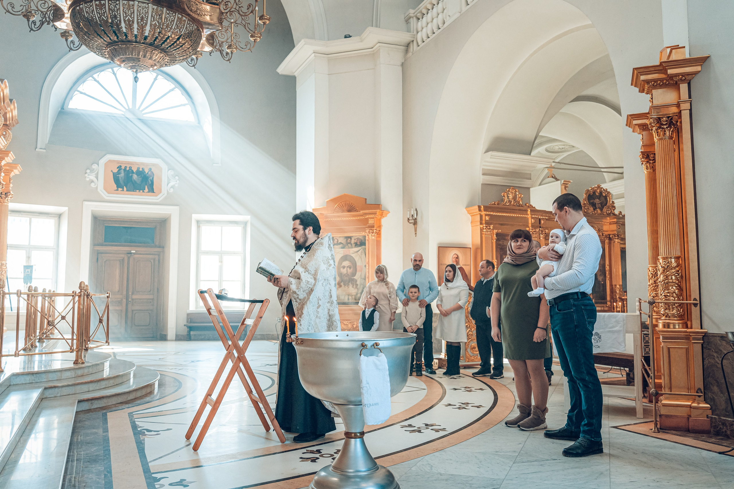 Крещение Ксении в храме Петра и Павла. Фотограф на Крещение Тула и Венчание в Туле, детский и семейный фотограф