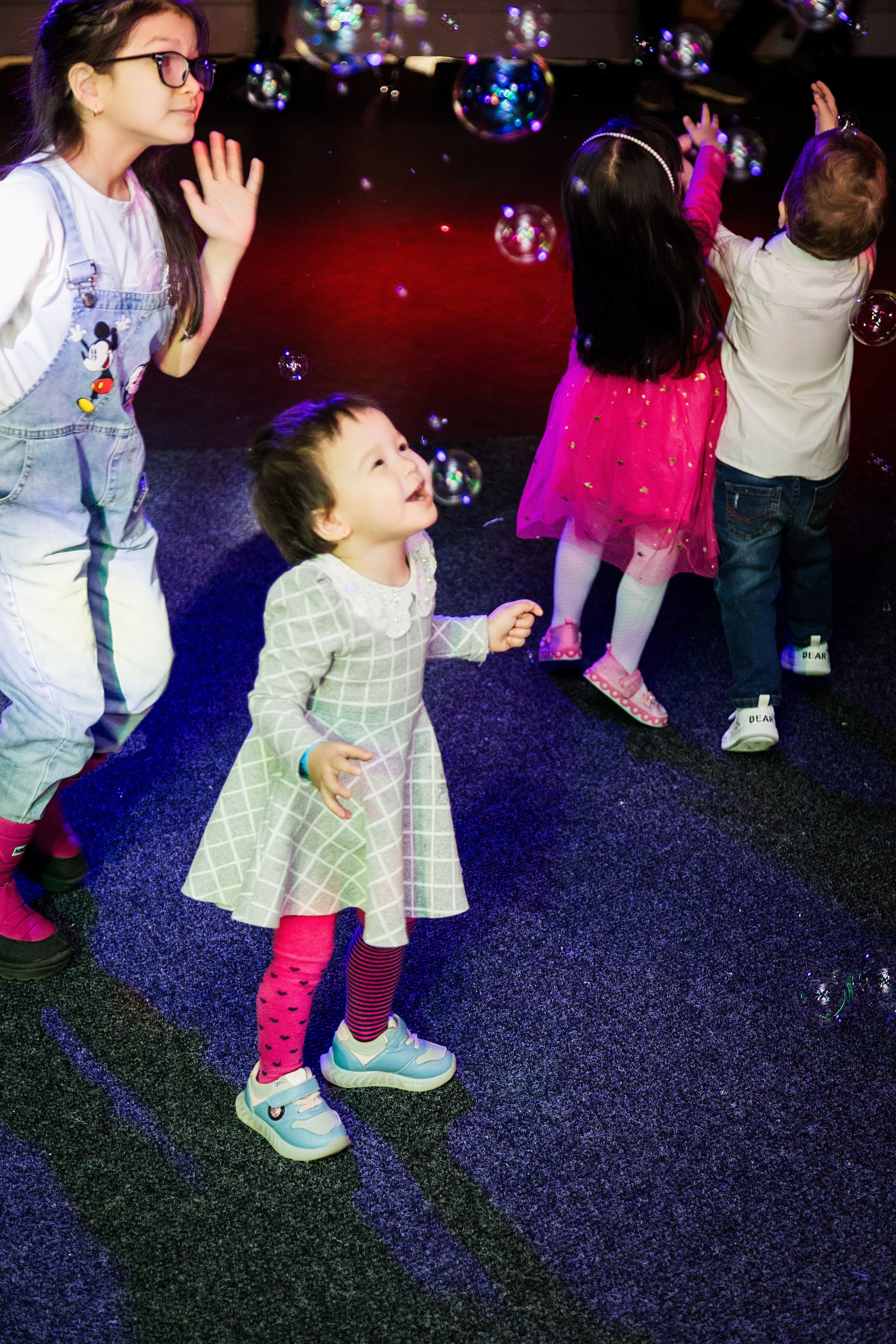 Новогодние утренники. Детский фотограф видеограф в Хабаровске Михаил Орлов