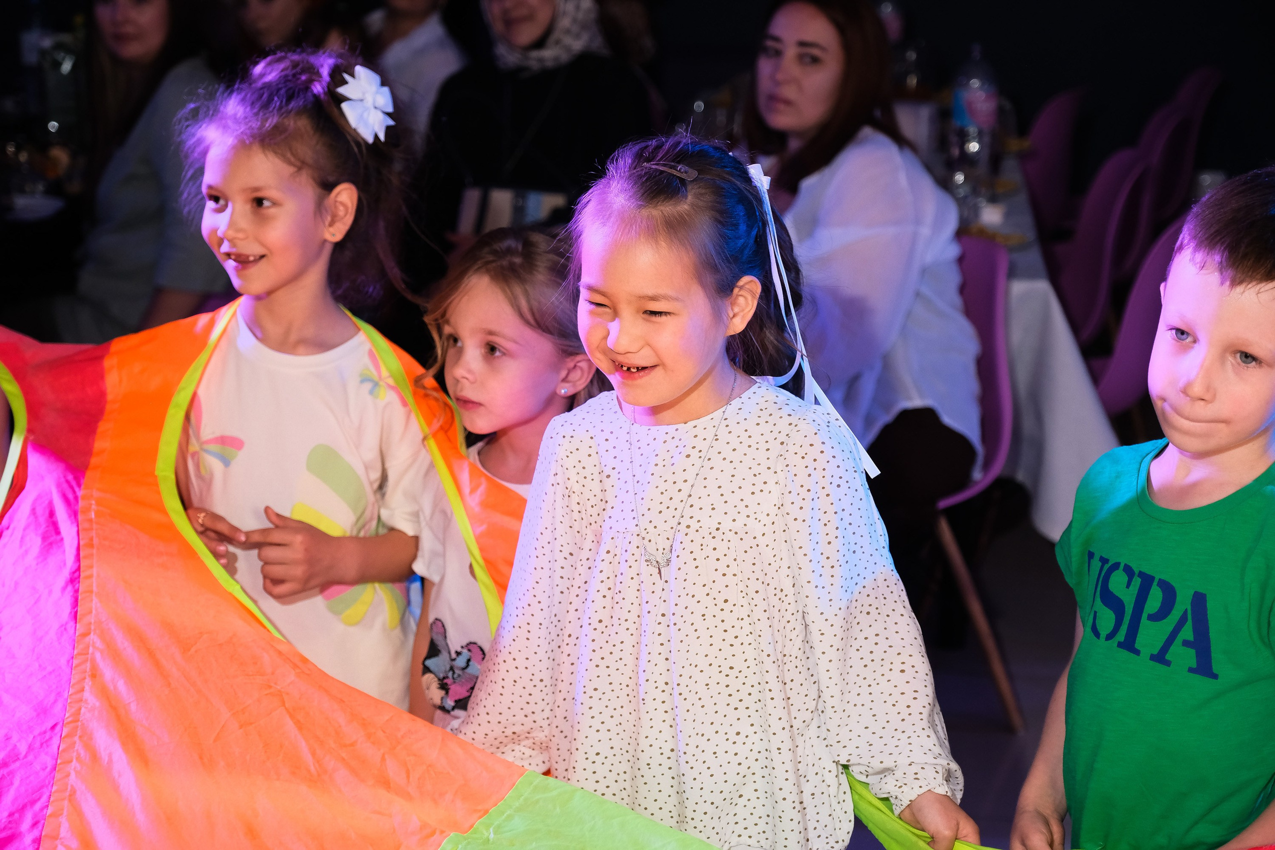 Детский сад. Выпуск. Вечер. Фотограф Анатолий Деникин