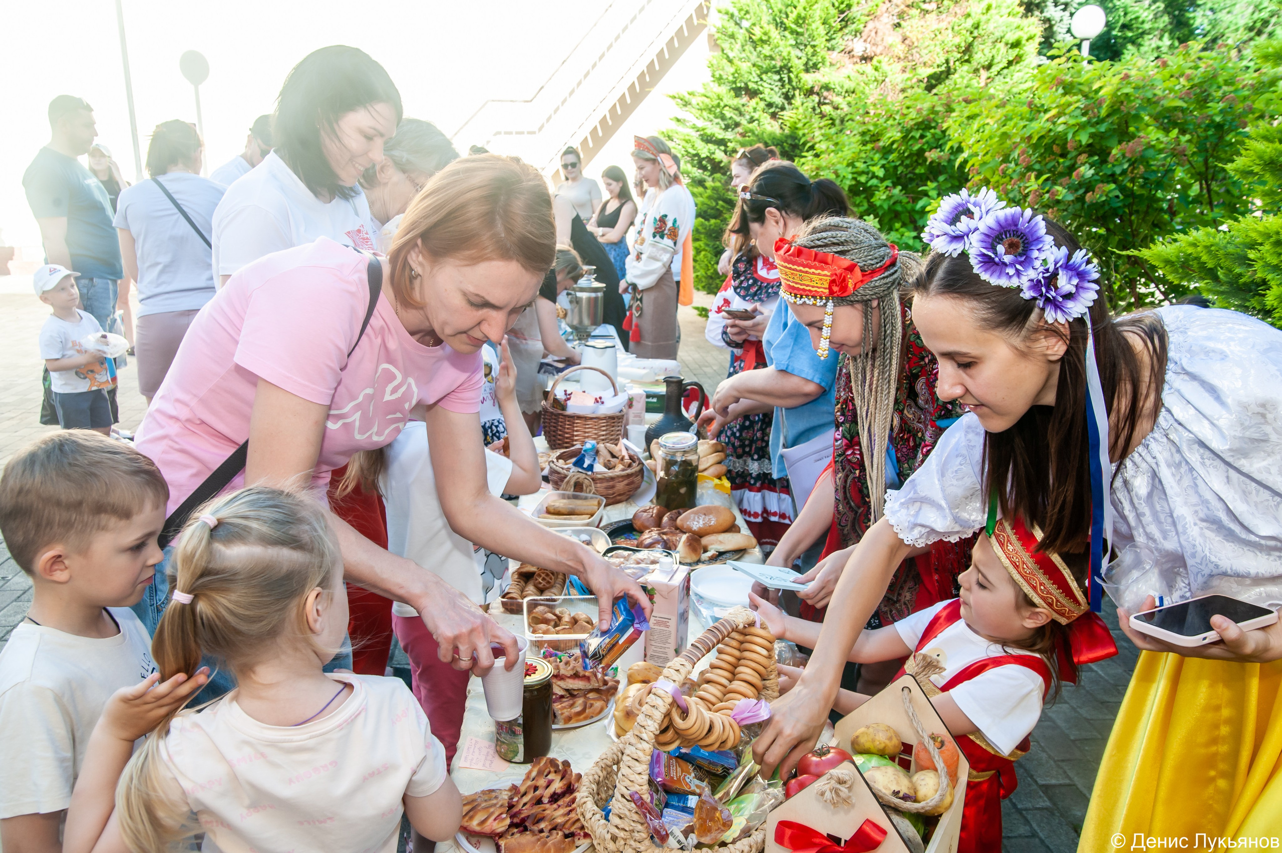 Ярмарка. Свадебный и семейный фотограф Денис Лукьянов в Краснодаре, Краснодарском крае и Республике Крым