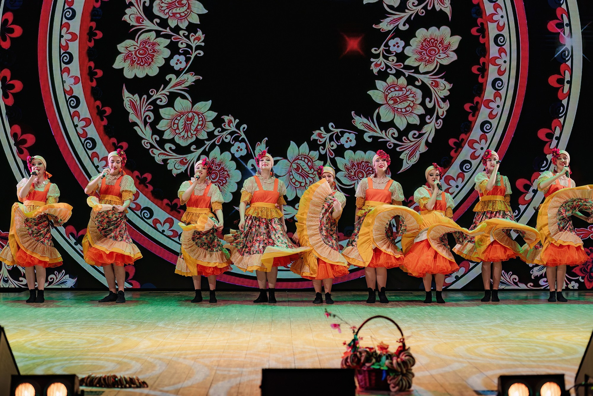 Отчетный концерт Образцового коллектива Алтая театра эстрадной песни «Созвездие». Свадебный и репортажный фотограф Никита Сницарев в Барнауле