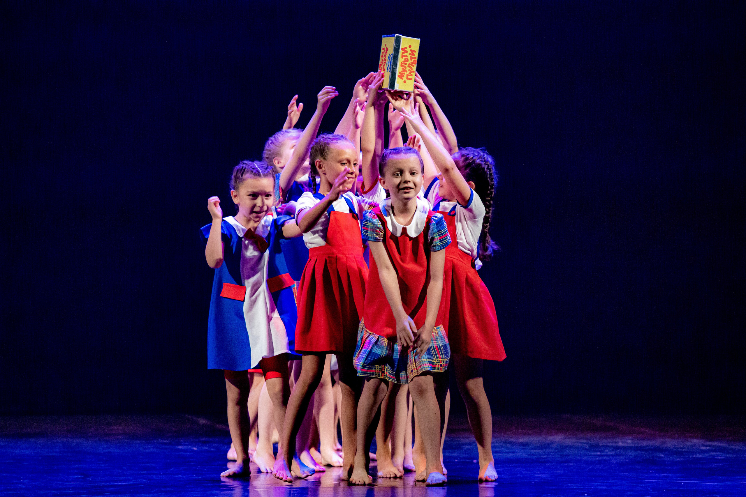 ОТЧЕТНЫЙ КОНЦЕРТ ХОРЕОГРАФИЧЕСКОЙ ШКОЛЫ НИКА. Фотограф в Сочи Юрий Шептаев